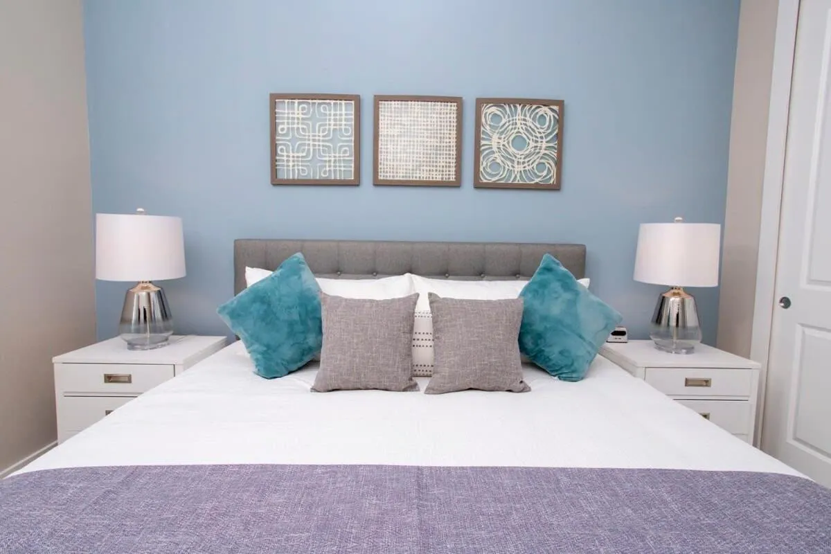 Bed in Gorgeous 4 Bedroom Family Friendly Close to Disney 7573