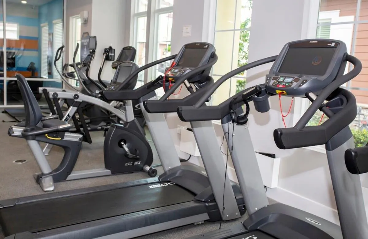 Gorgeous 4 Bedroom Family Friendly Close to Disney 7573