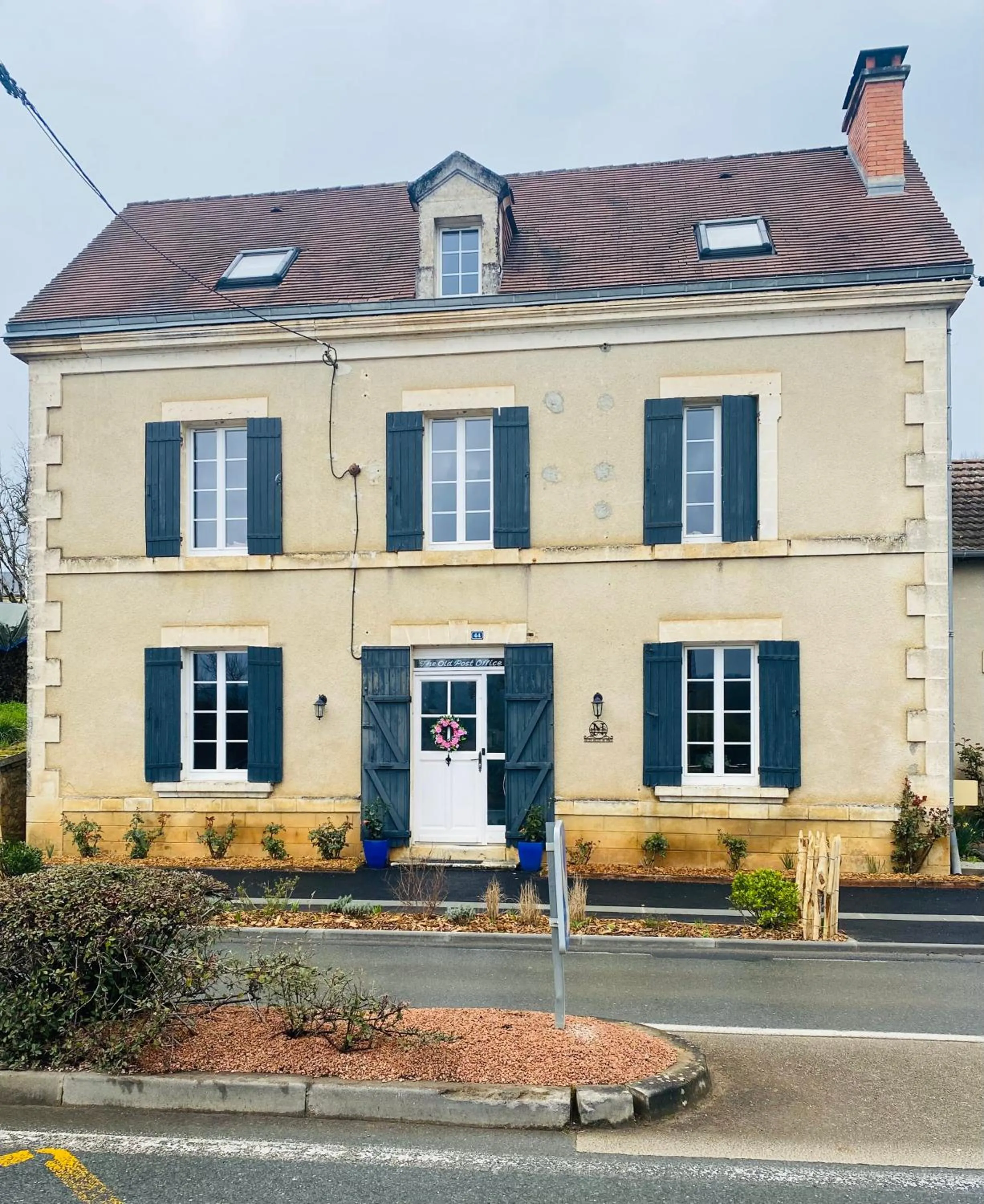 Property building in Ancien Relais de Poste The Old Post Office