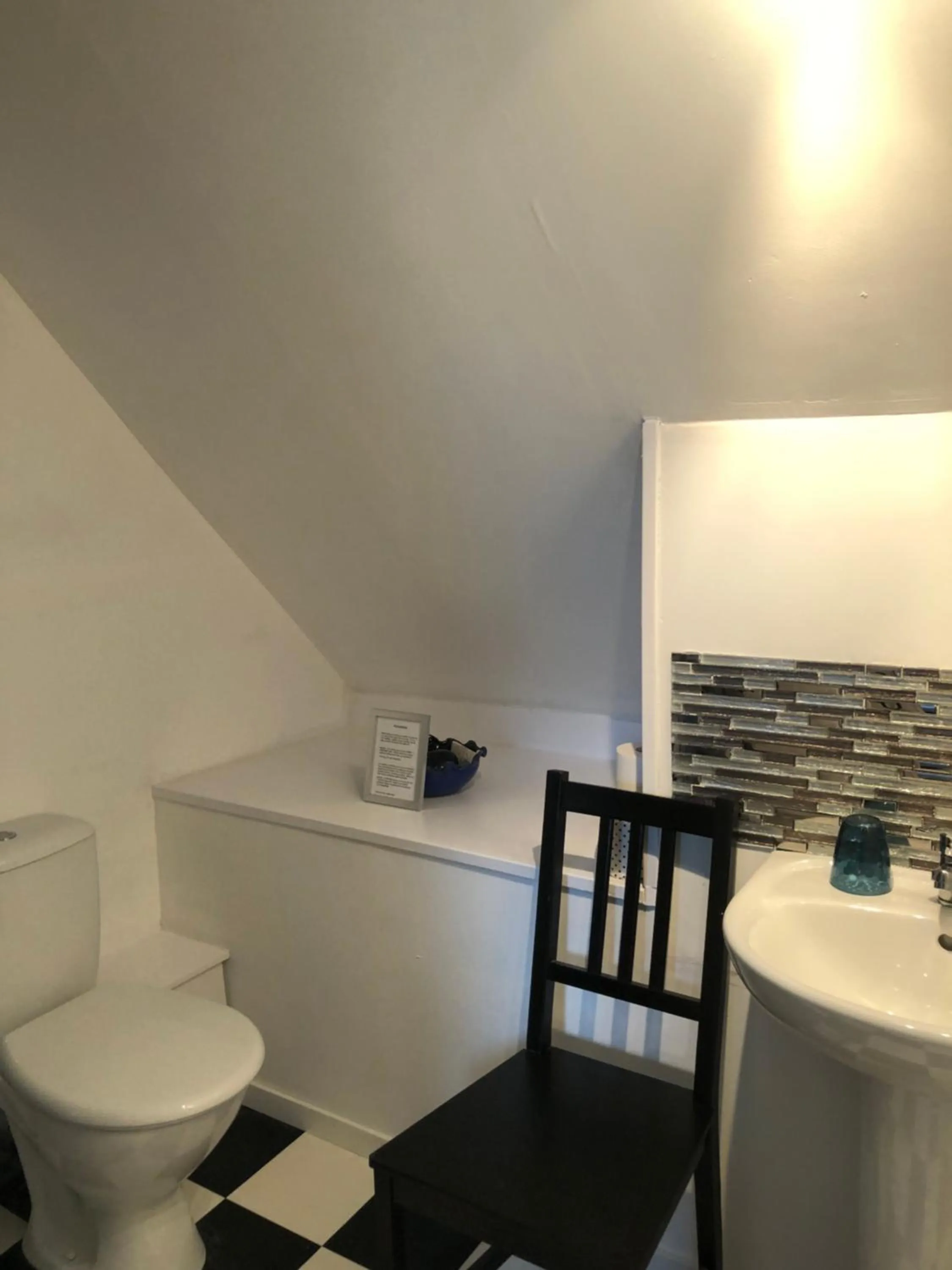 Toilet in Ancien Relais de Poste The Old Post Office