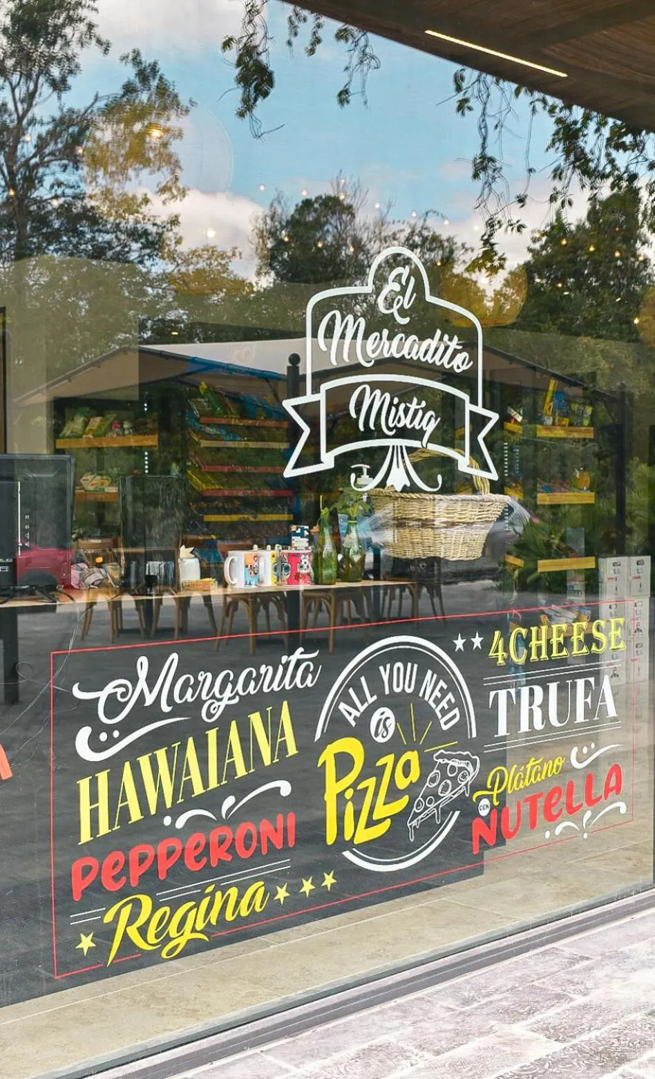 Supermarket/grocery shop in Mistiq Tulum