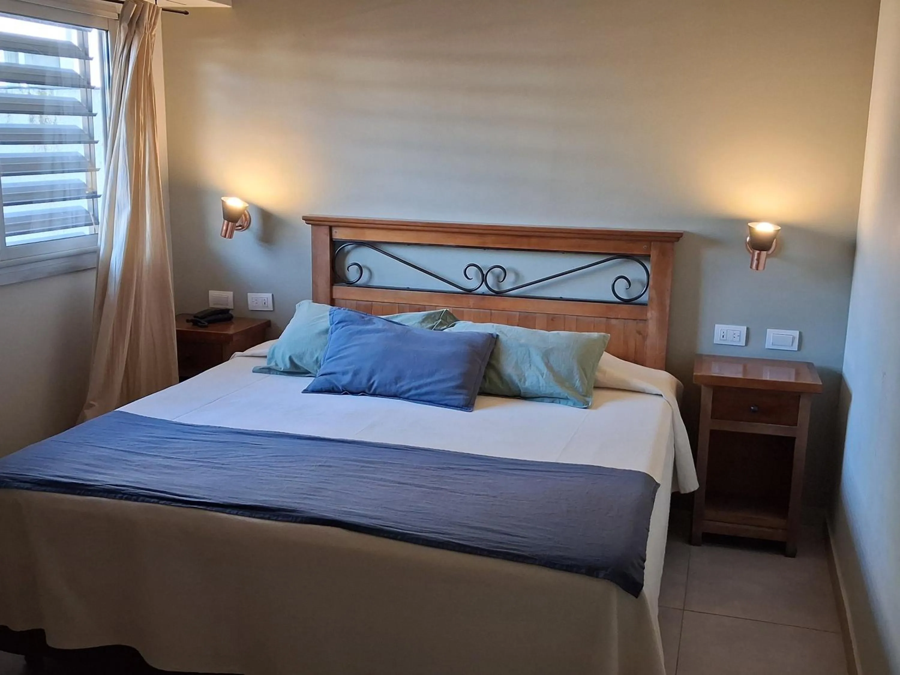 Bed in Esmeralda Palace Hotel