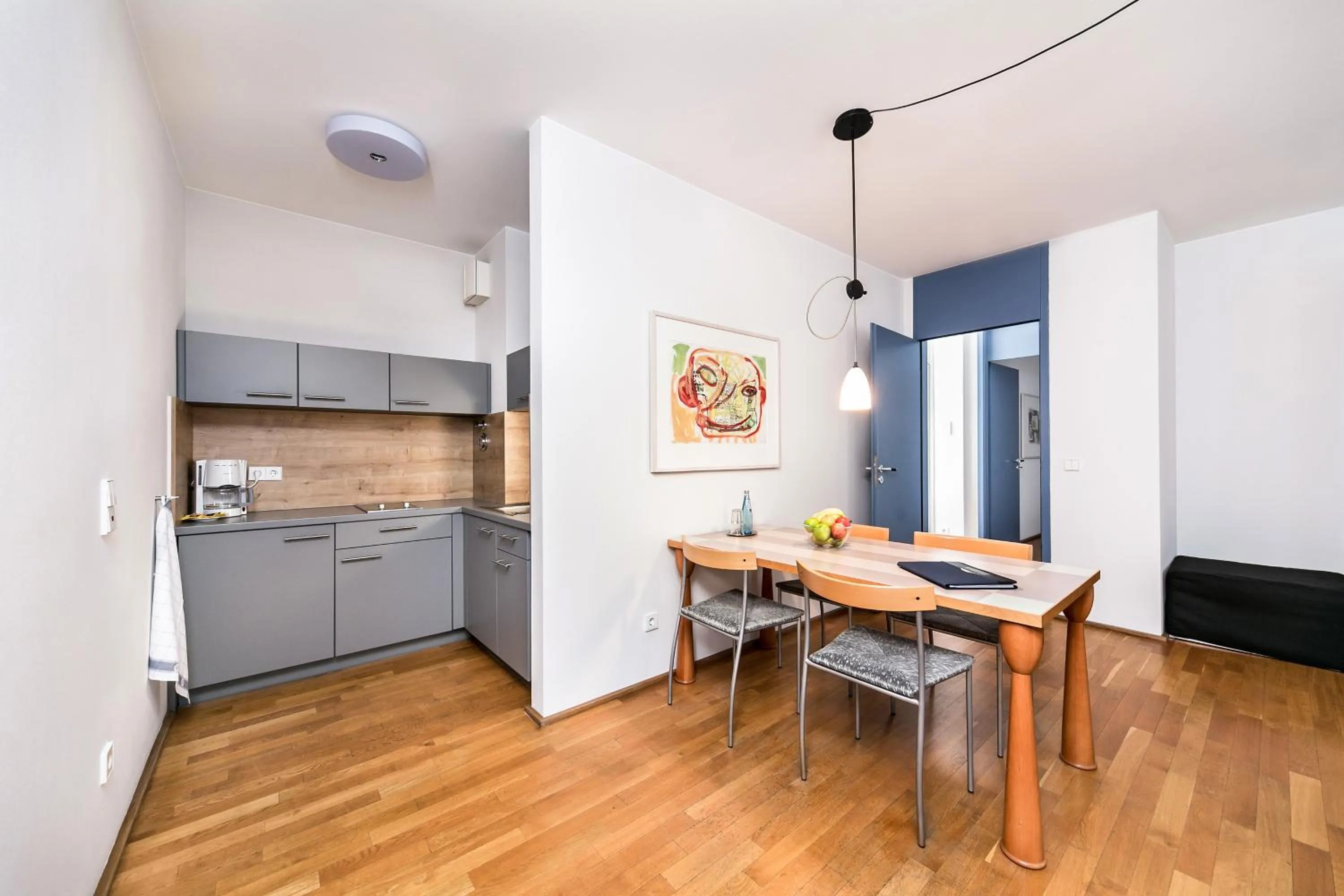 Dining area in Art'Appart Suiten - kontaktloser Check-In