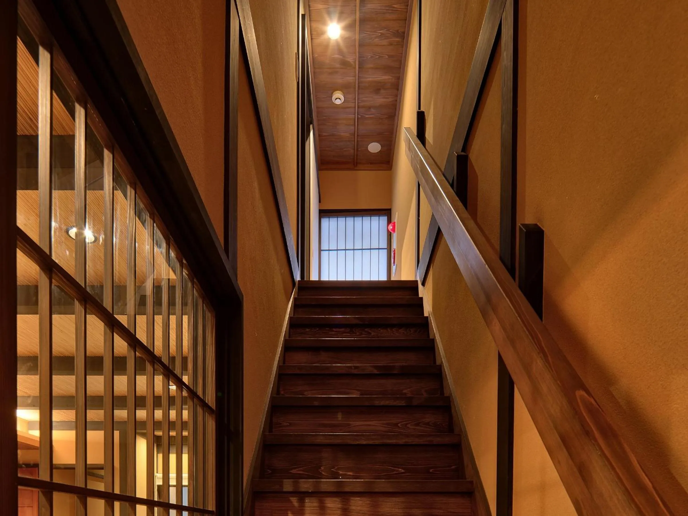 Area and facilities in Tsumugi Nishinotoinhanayacho