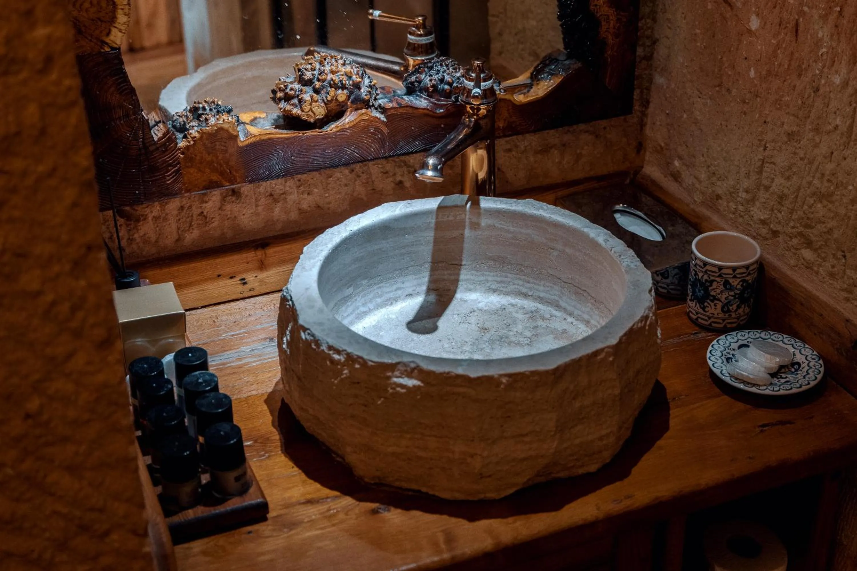 Bathroom in Misty Cave Hotel