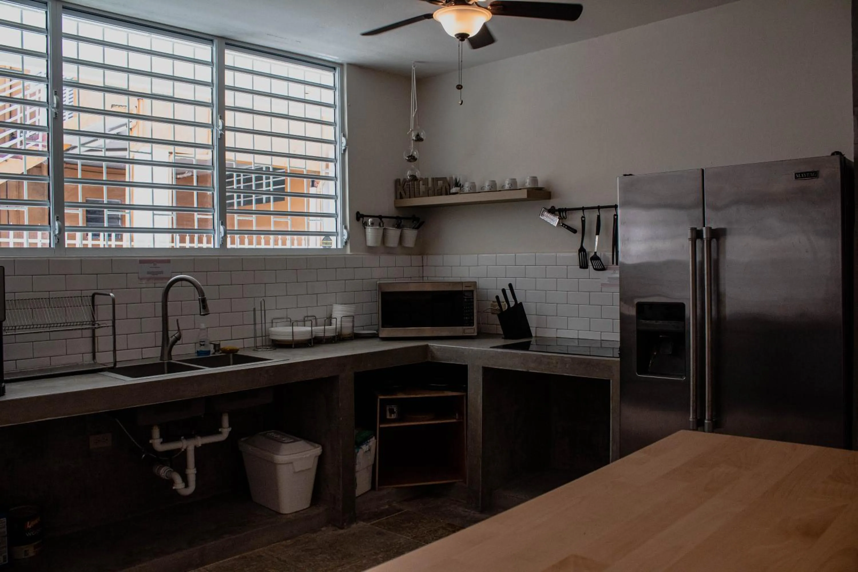 Communal kitchen in The Emerald PR