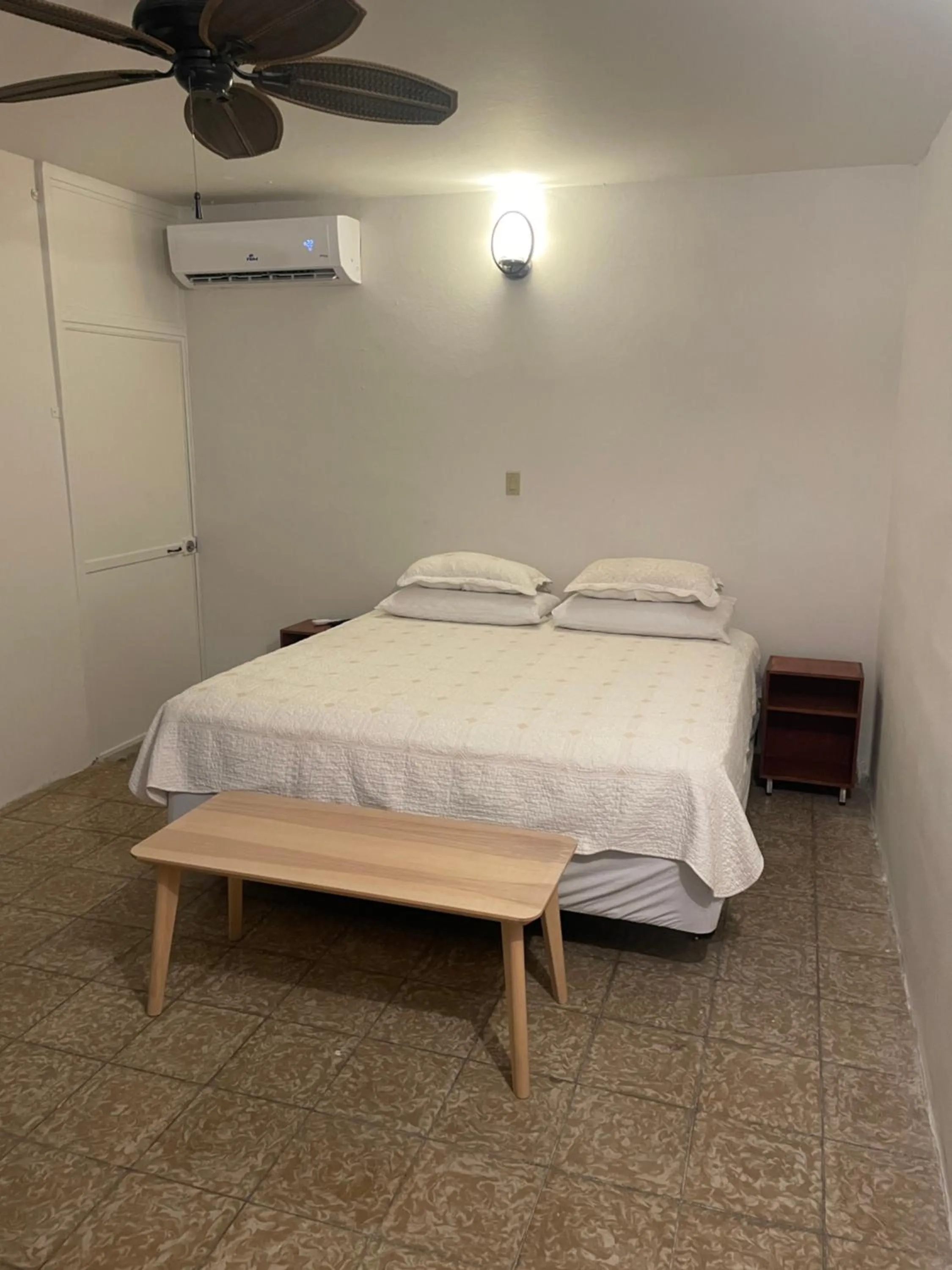 Bed in The Emerald PR