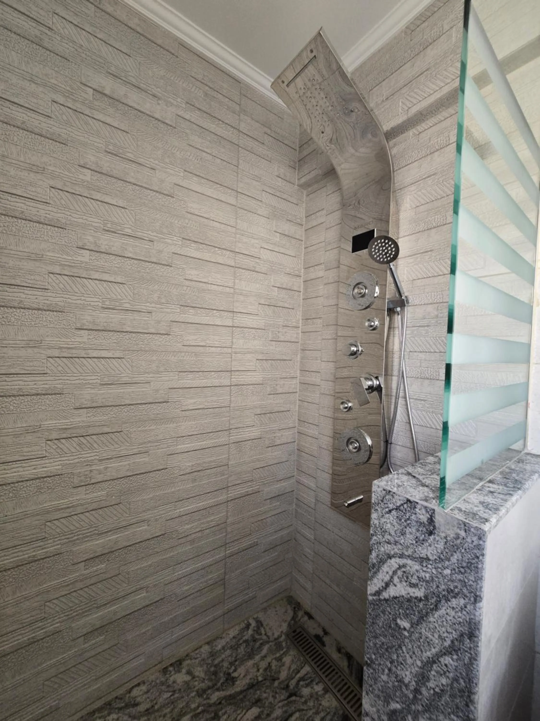 Shower, Bed in Comfy 2 Bedrooms Apartment in Cairo 94S
