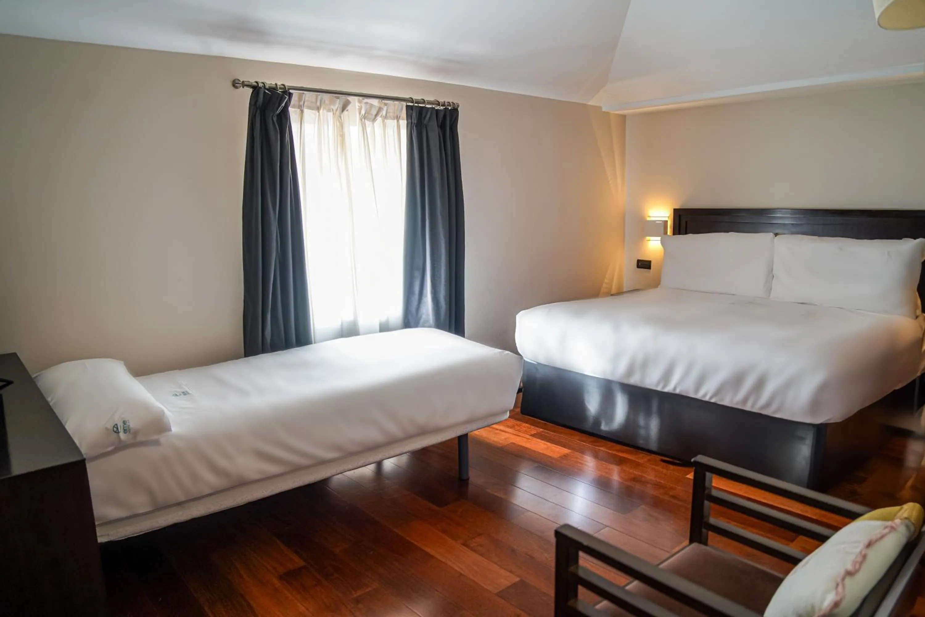 Bed in Hotel Baeza Monumental by eme hoteles