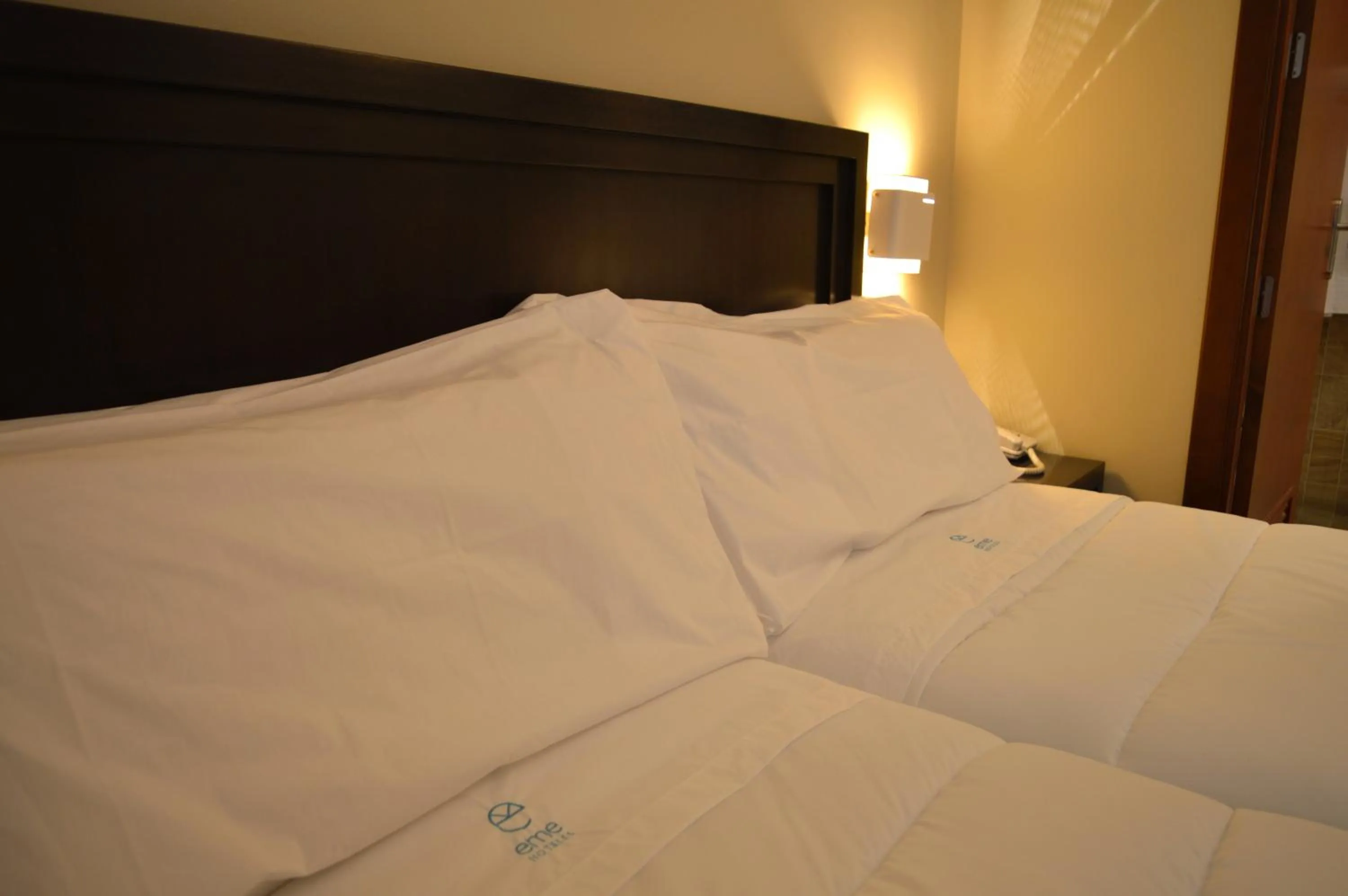 Bed in Hotel Baeza Monumental by eme hoteles