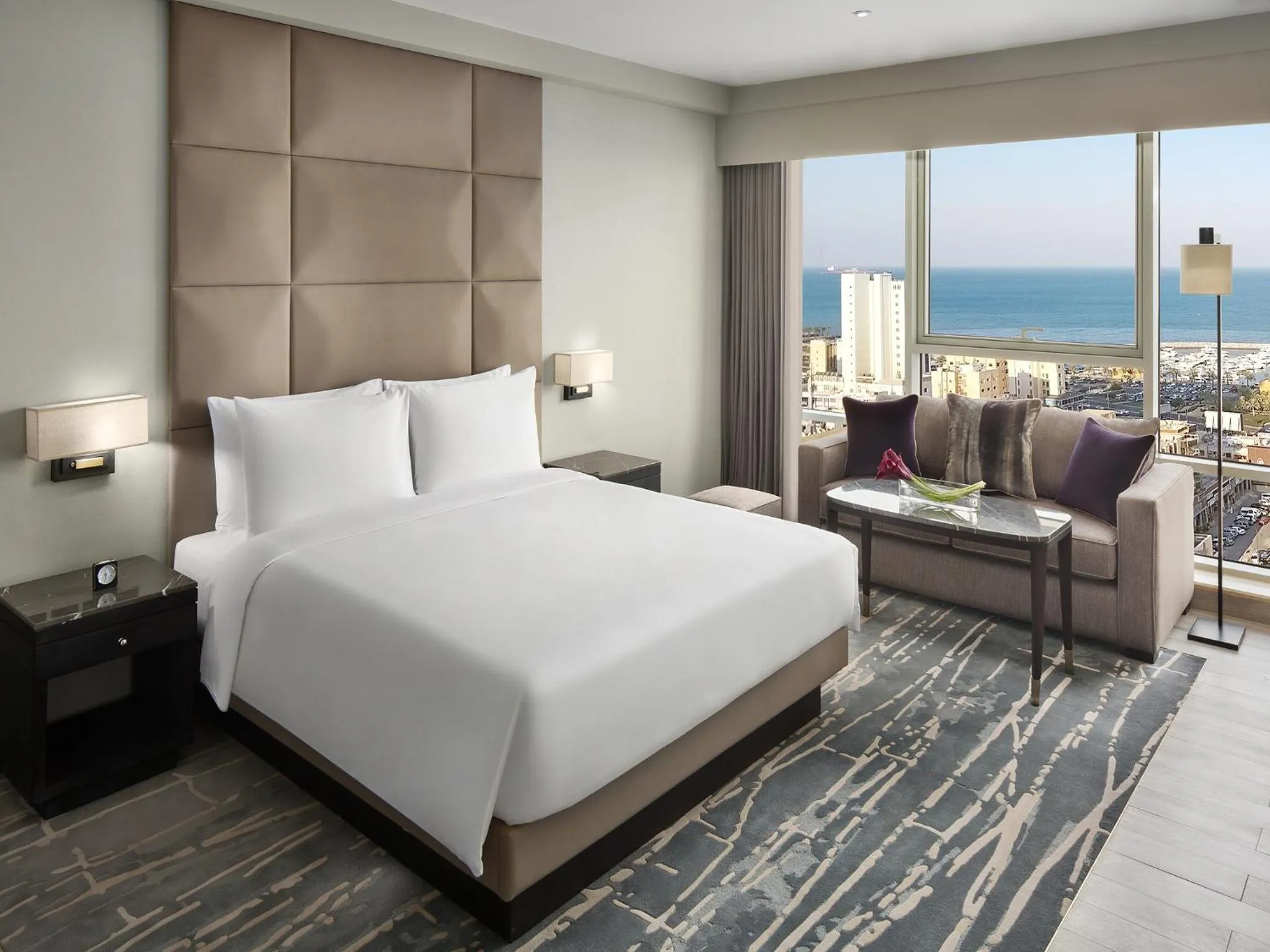 Bed in Hyatt Regency Al Kout Mall