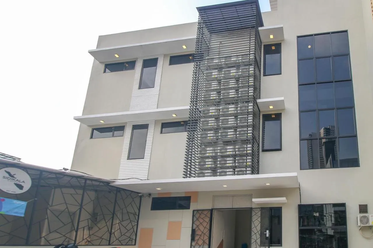 Property building in COZROOMS near MRT, Plaza Indonesia, and Grand Indonesia