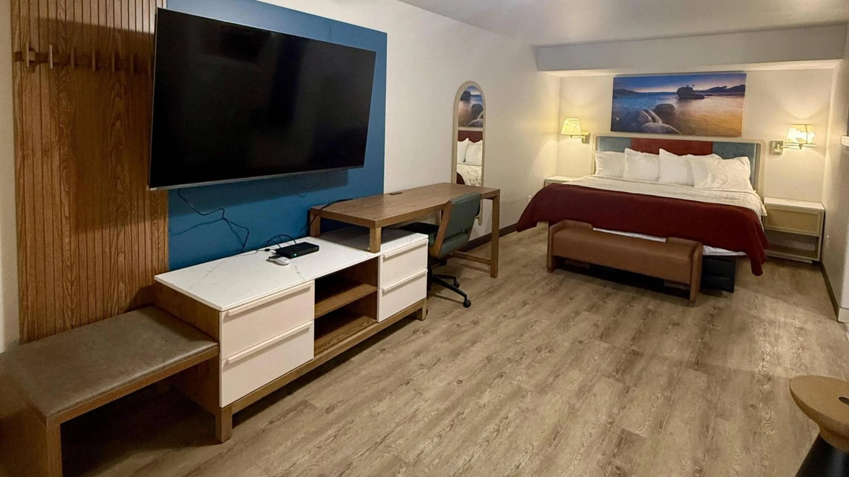 Bedroom, Bed in Rodeway Inn - SFI Winnemucca