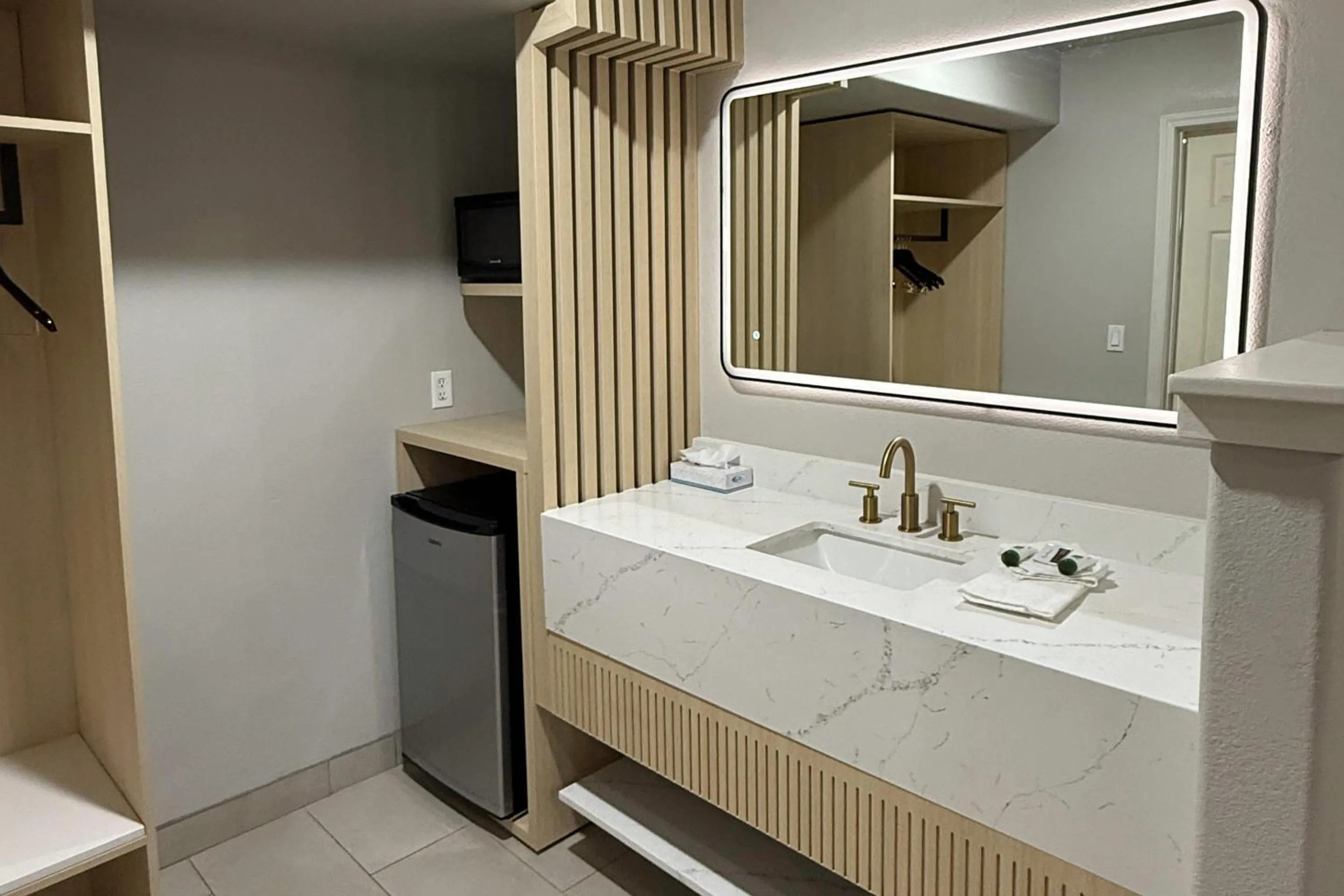 Bedroom in Rodeway Inn - SFI Winnemucca