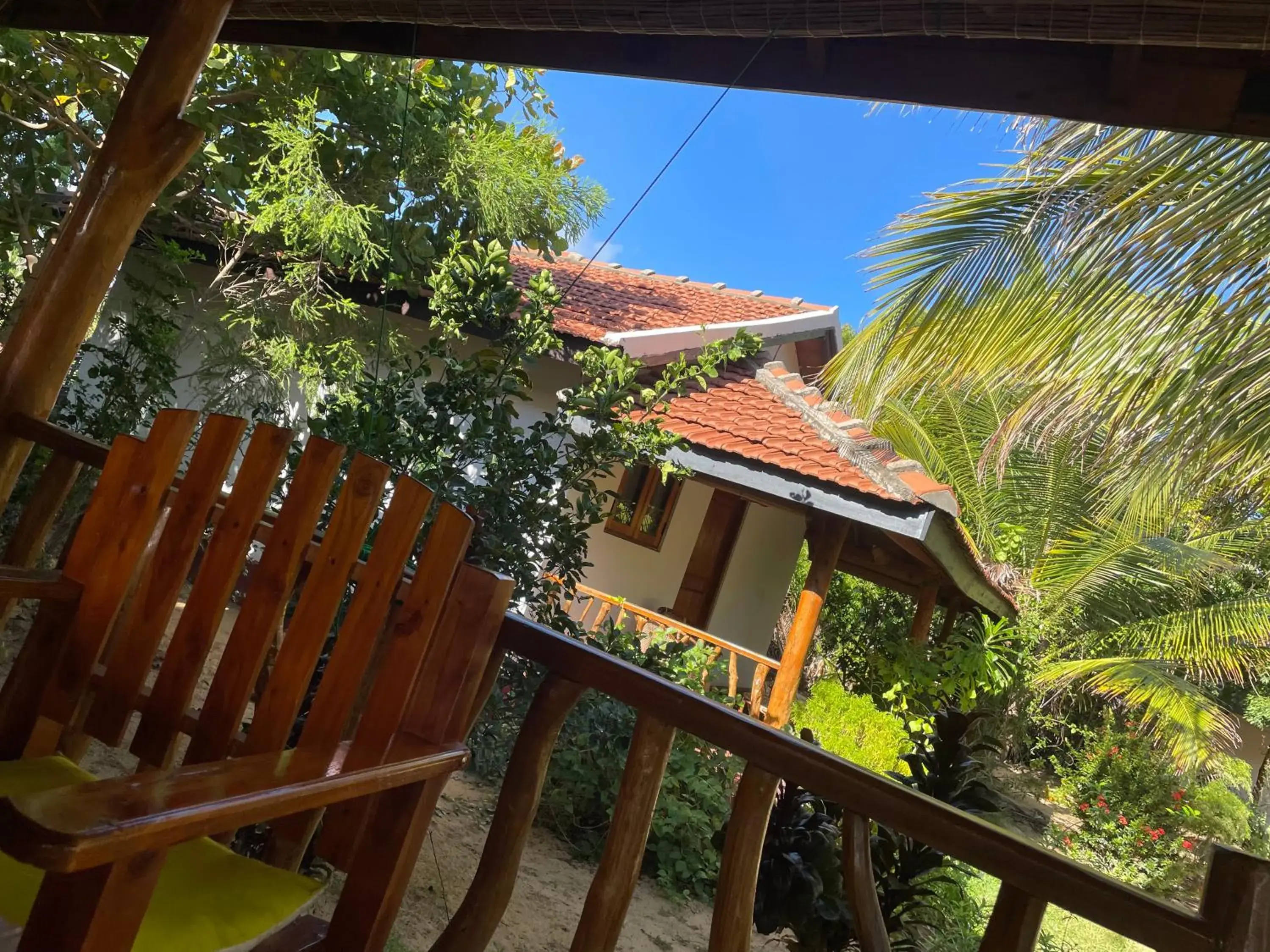 Triple Room with Garden View in Prime Surfers Bungalow Triple Room with Garden View in Prime Surfers Bungalow