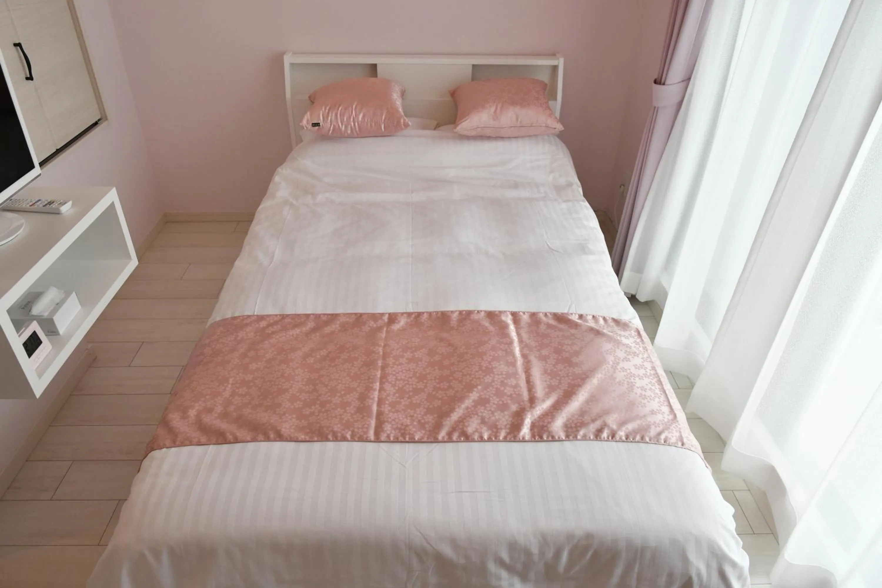 Bed in CRYSTAL ＆ RESORT FUKUOKA