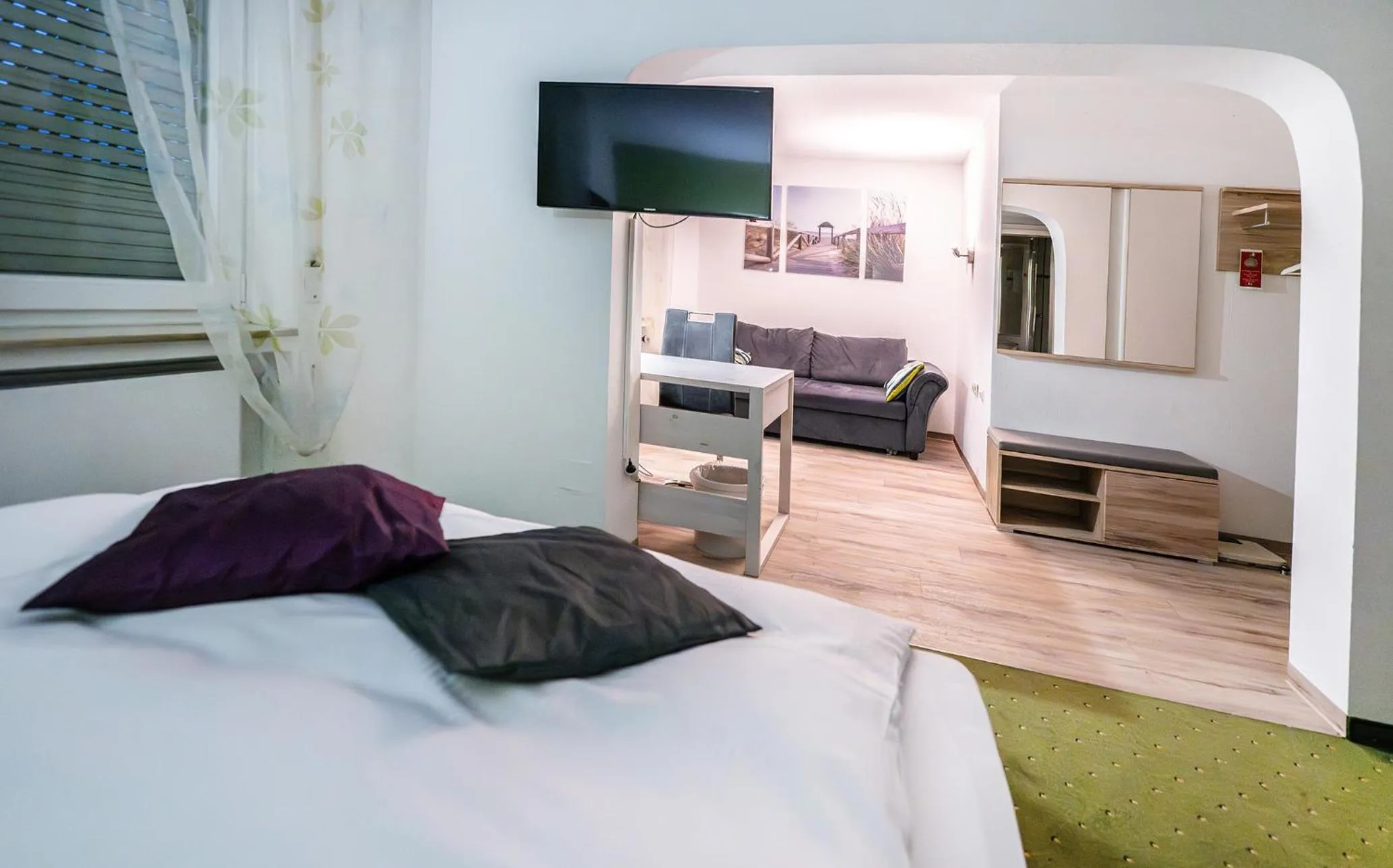 Photo of the whole room, Bed in Hotel Villa Sulmana