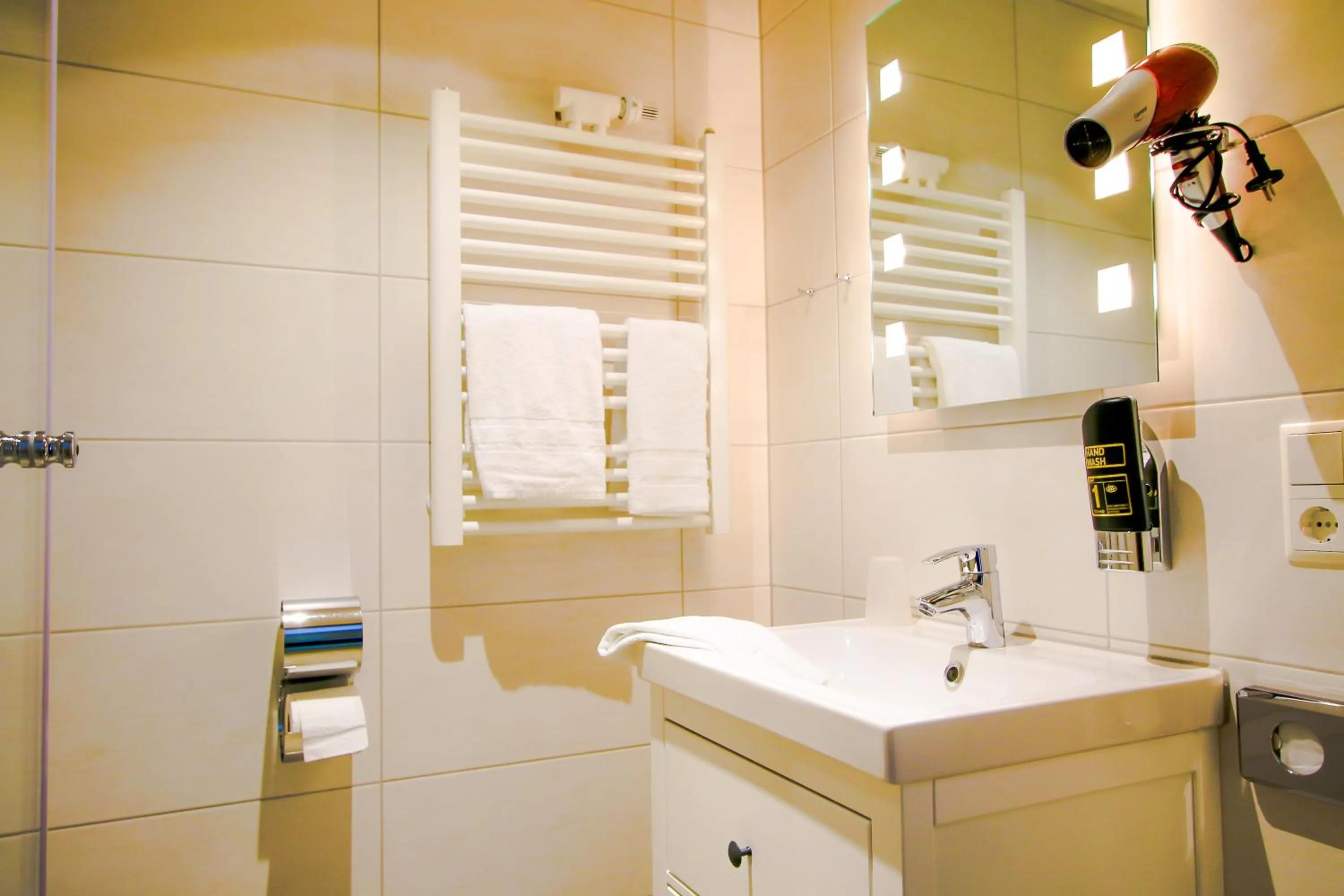 Bathroom in Hotel Schneider