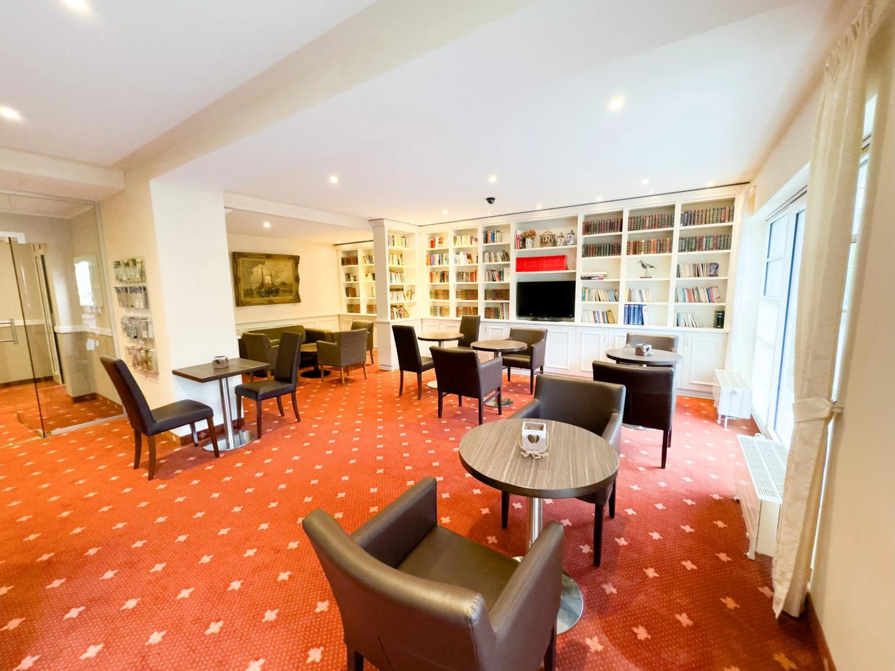 TV and multimedia in Hotel Villa Gropius