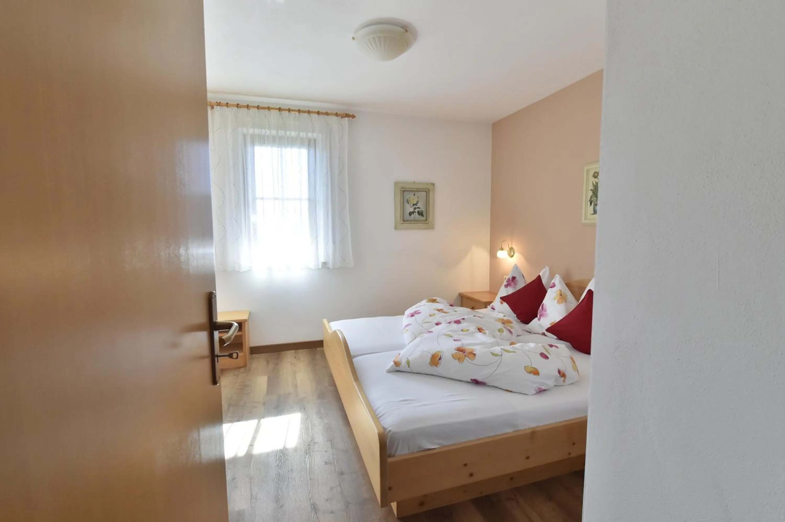 Bed in Appartements Lenzenhof