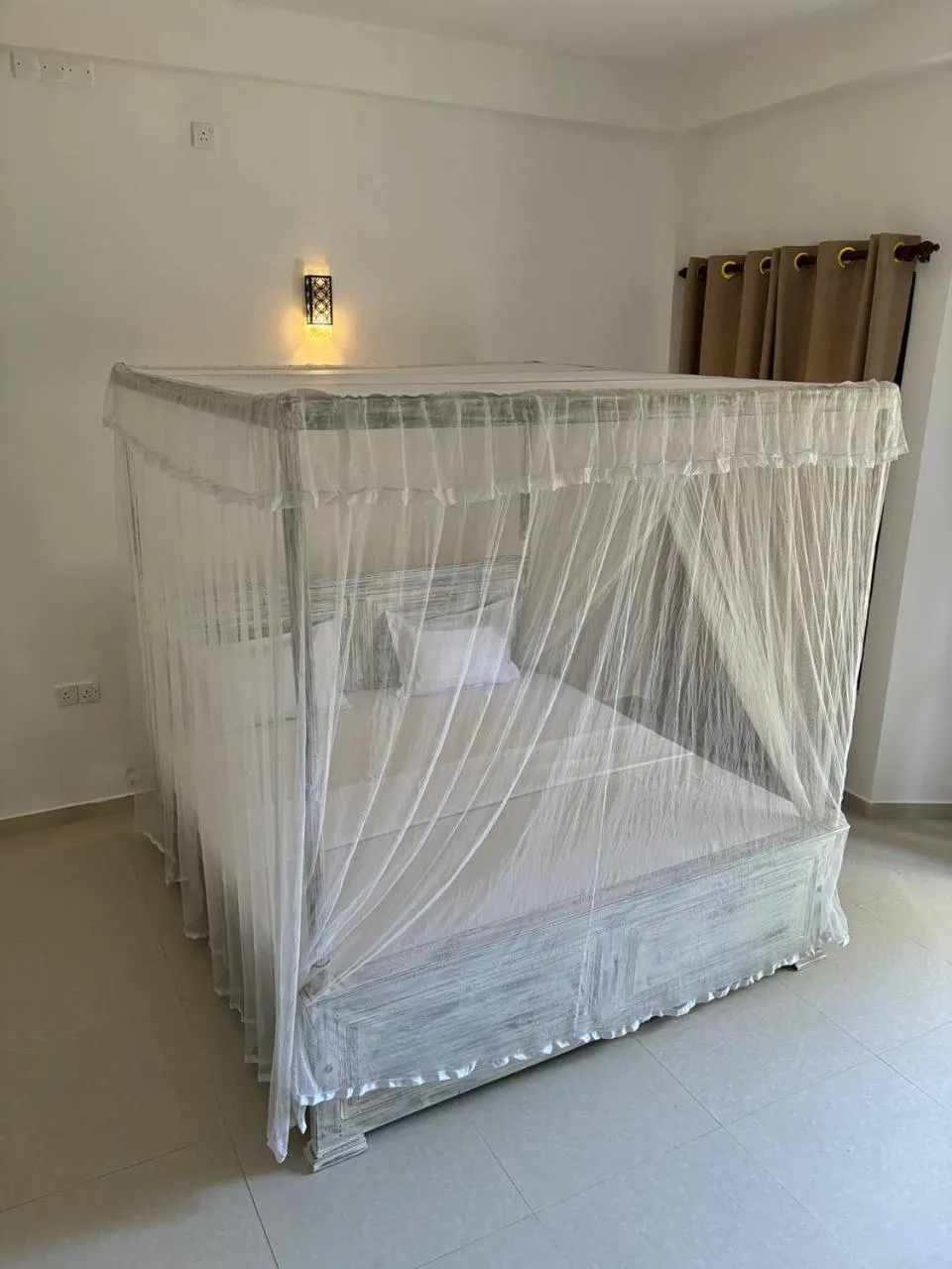 Bedroom, Bed in Paradise Bungalow