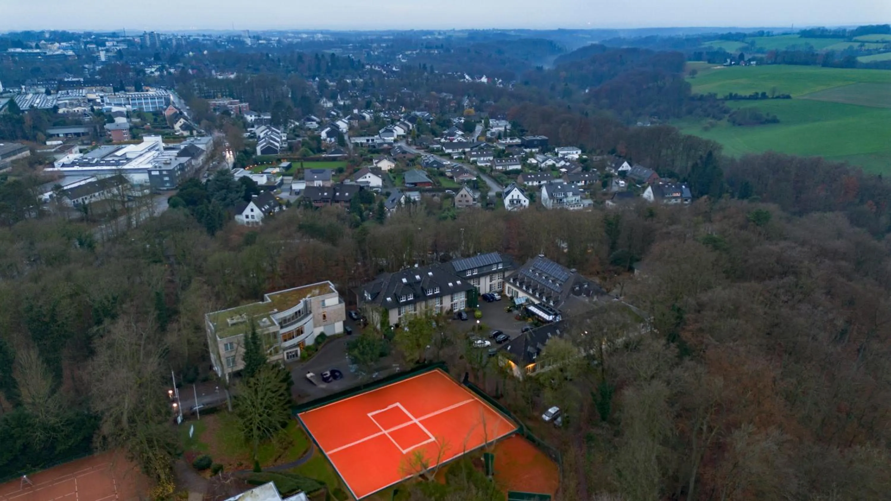 Tennis court in Fletcher Waldhotel Nordrhein-Westfalen