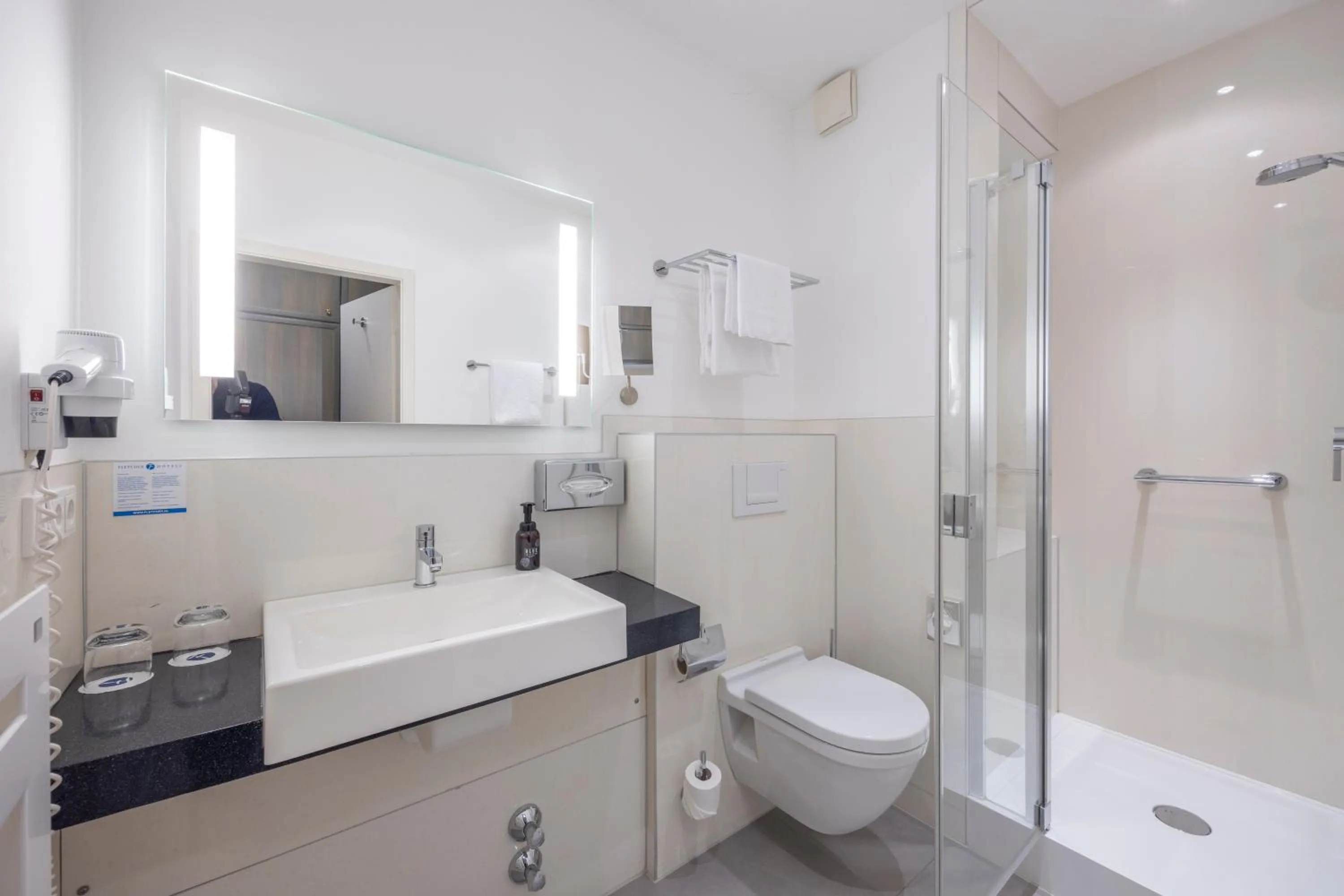 Bathroom in Fletcher Waldhotel Nordrhein-Westfalen