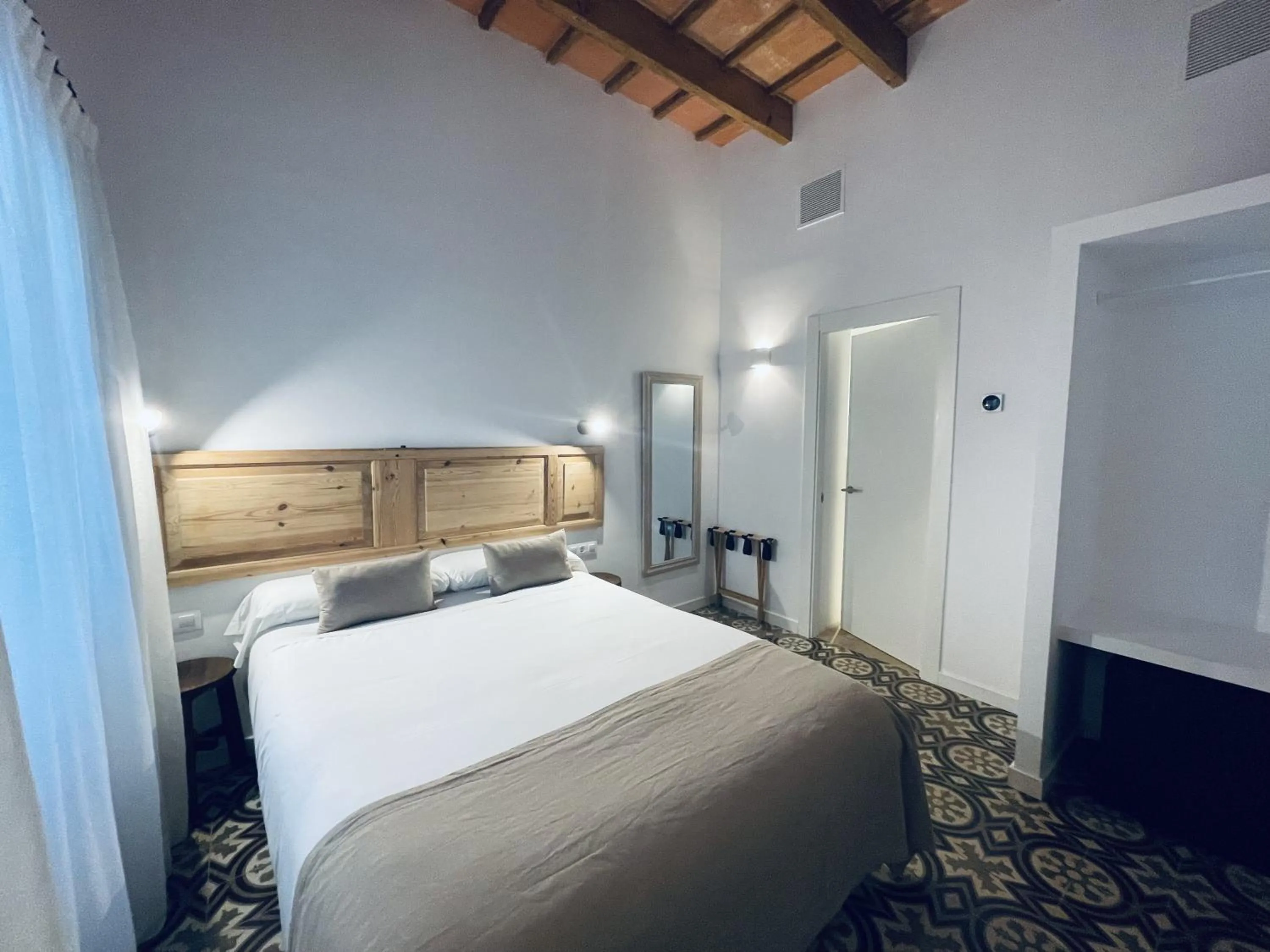 Photo of the whole room, Bed in Hotel Casa Miranda - Adults Only