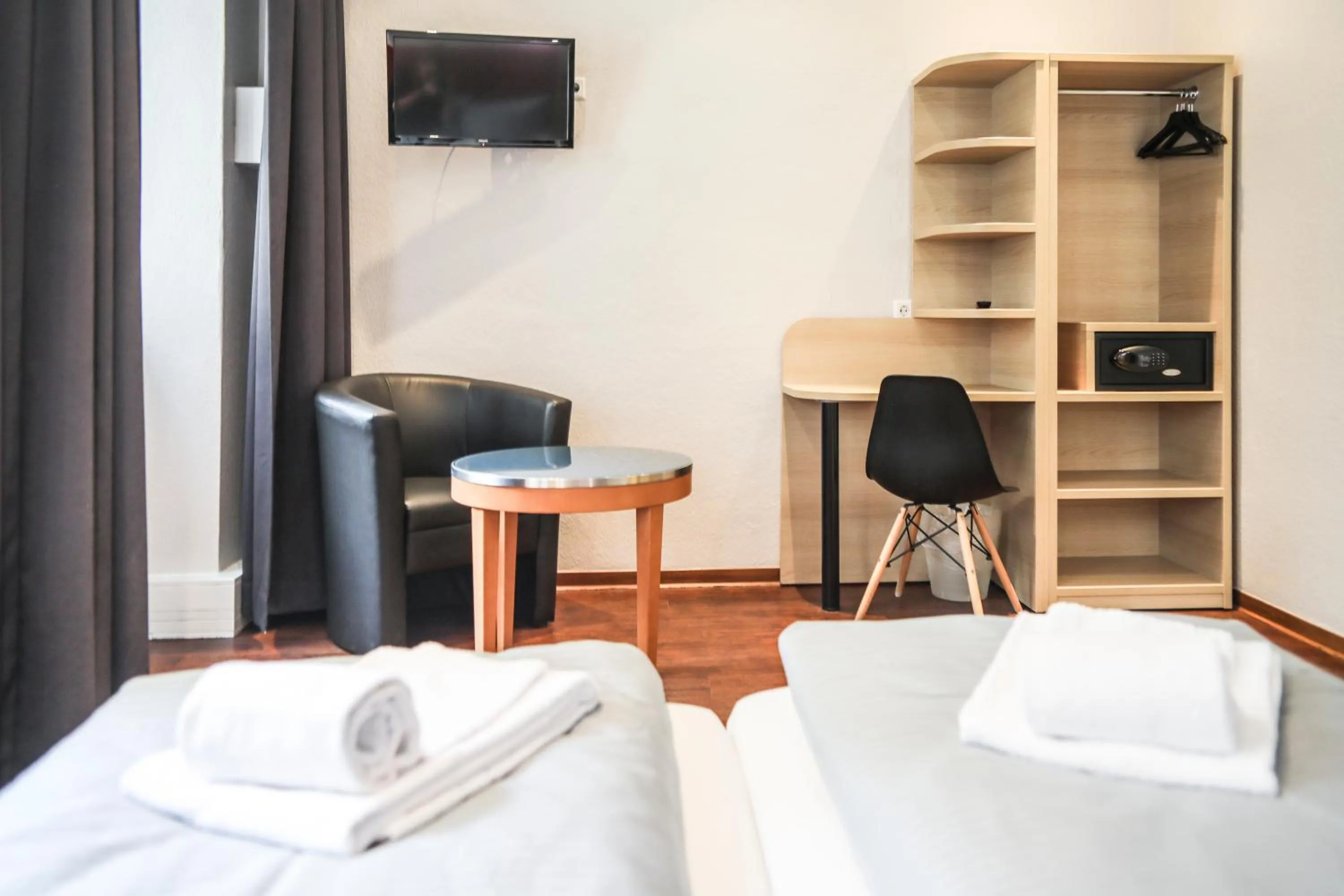 Photo of the whole room, Bed in acama Hotel & Hostel Kreuzberg