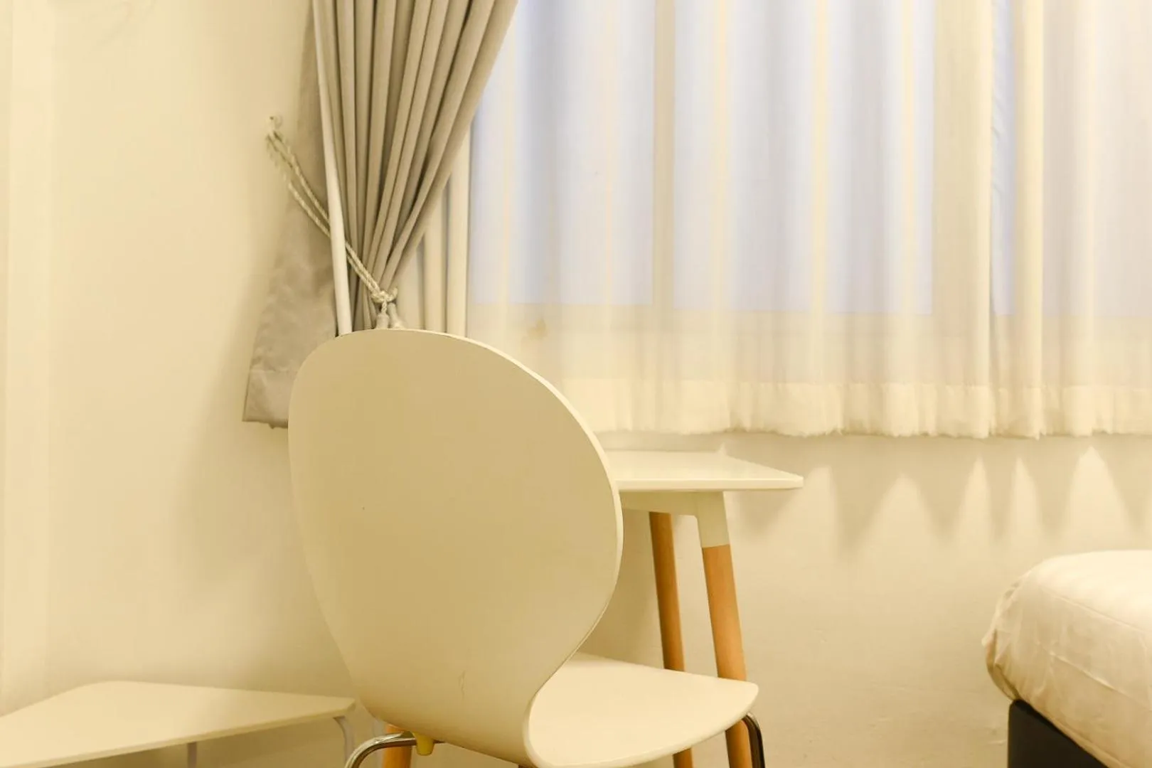 hair dresser in 24 Poshtel Chiangmai