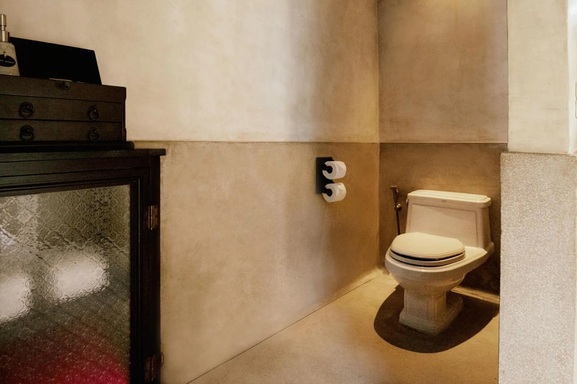 Toilet in The Lamai Samui