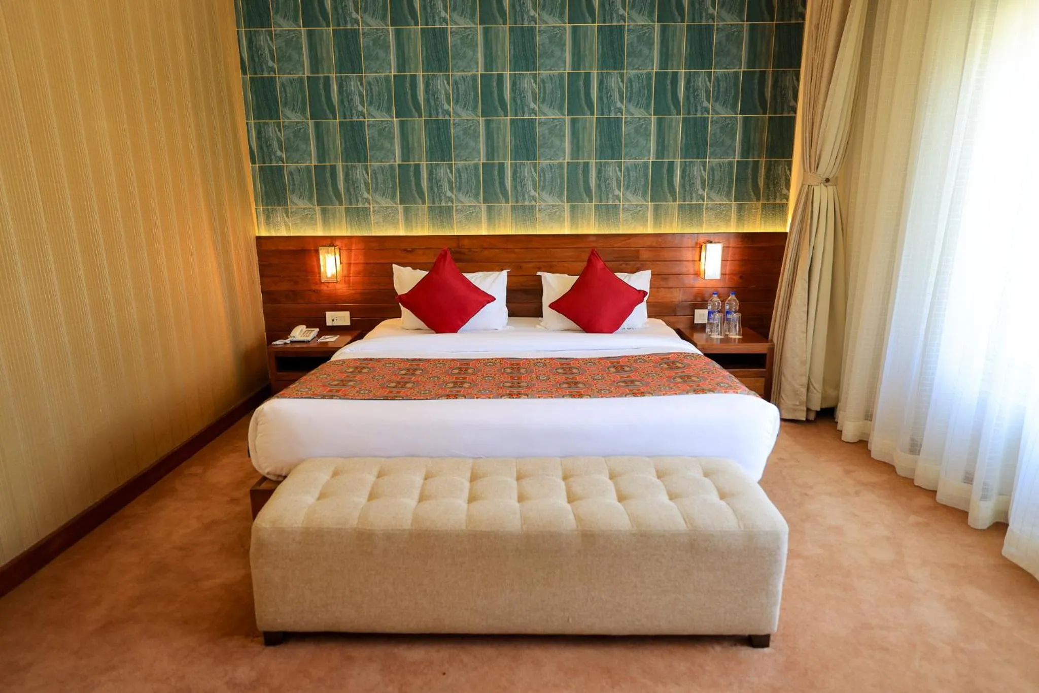 Bedroom, Bed in Hotel Dolmaling