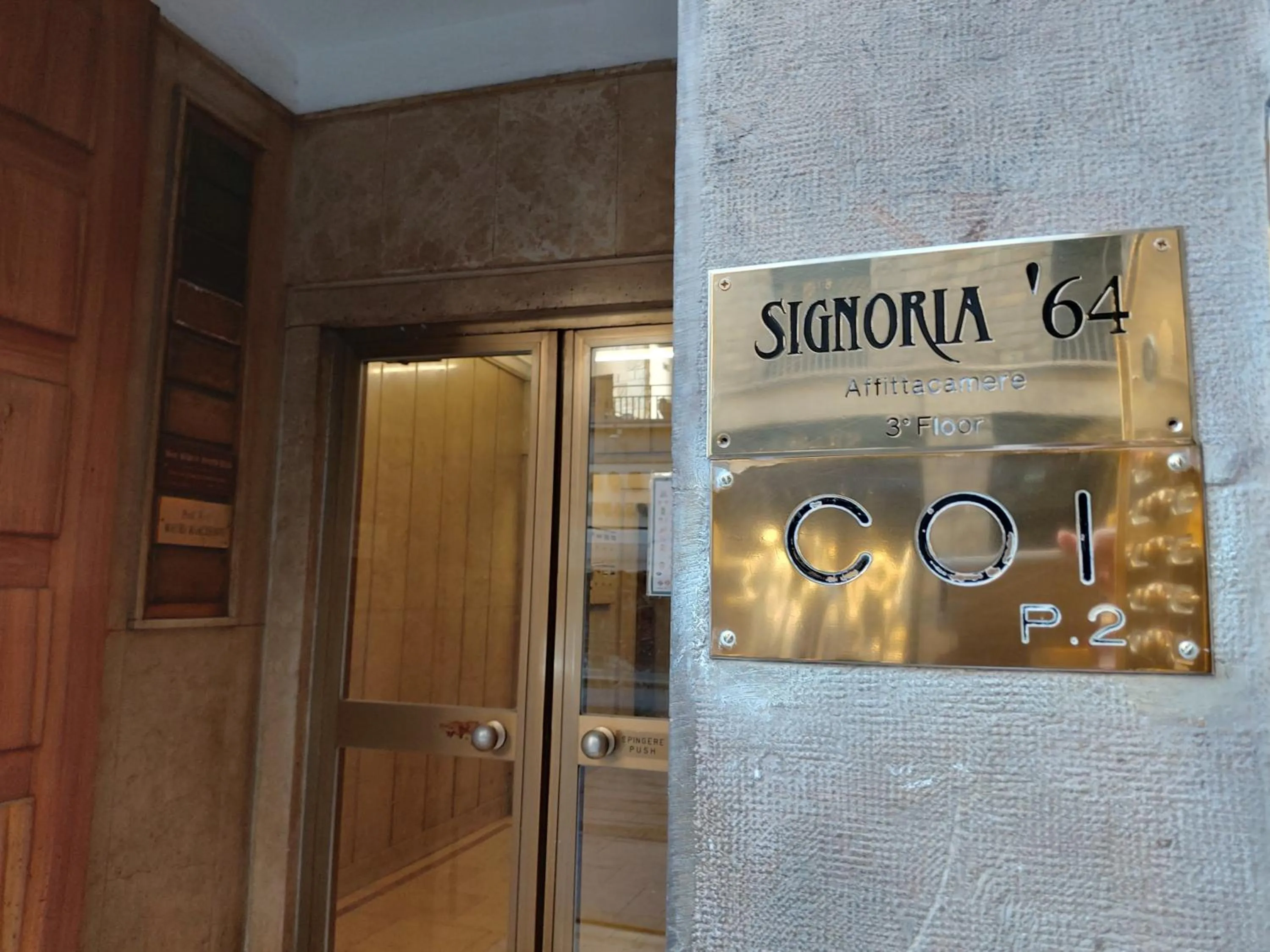 Property building in SIGNORIA '64