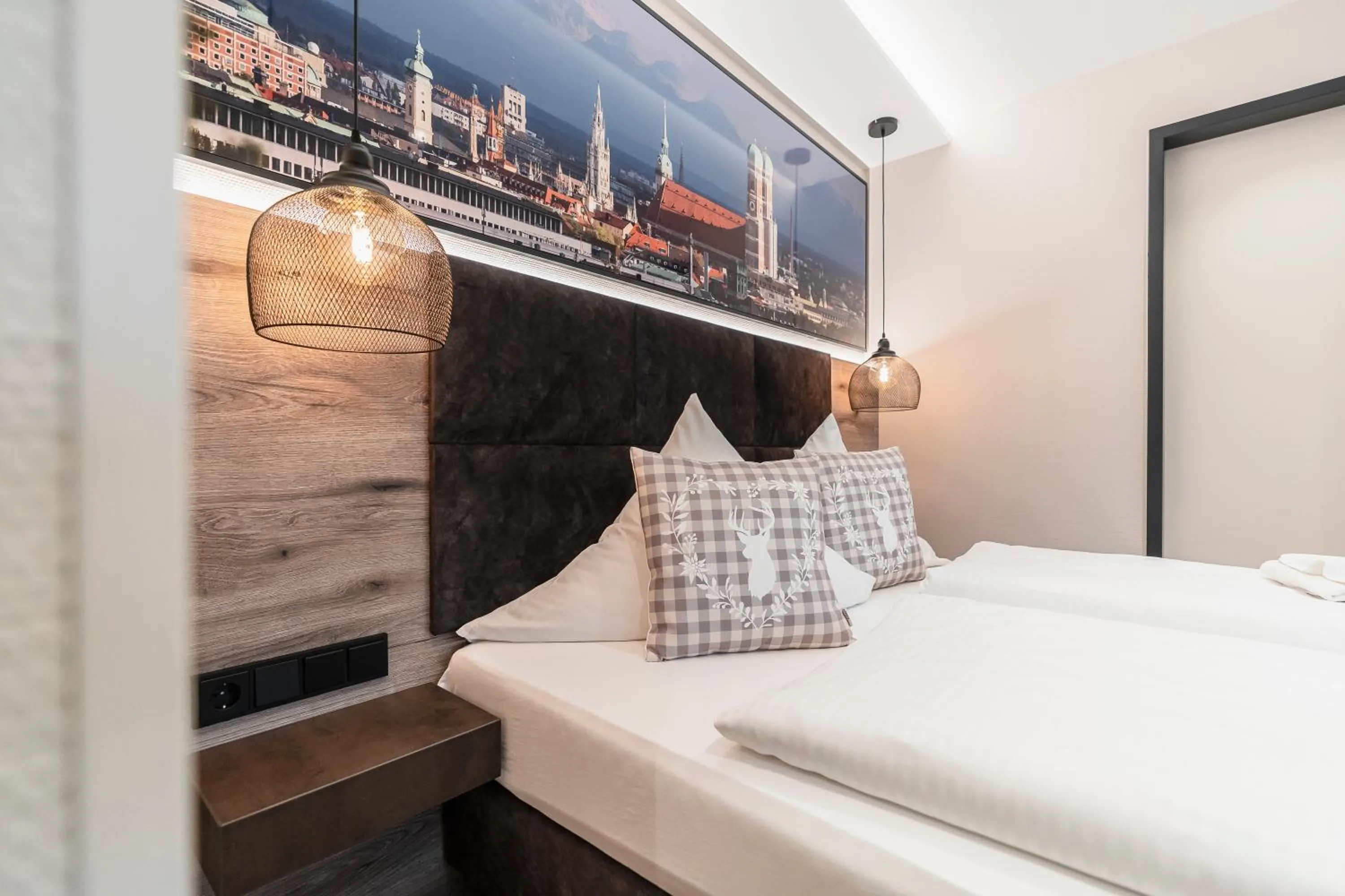 Photo of the whole room, Bed in Hotel Demas München-Unterhaching