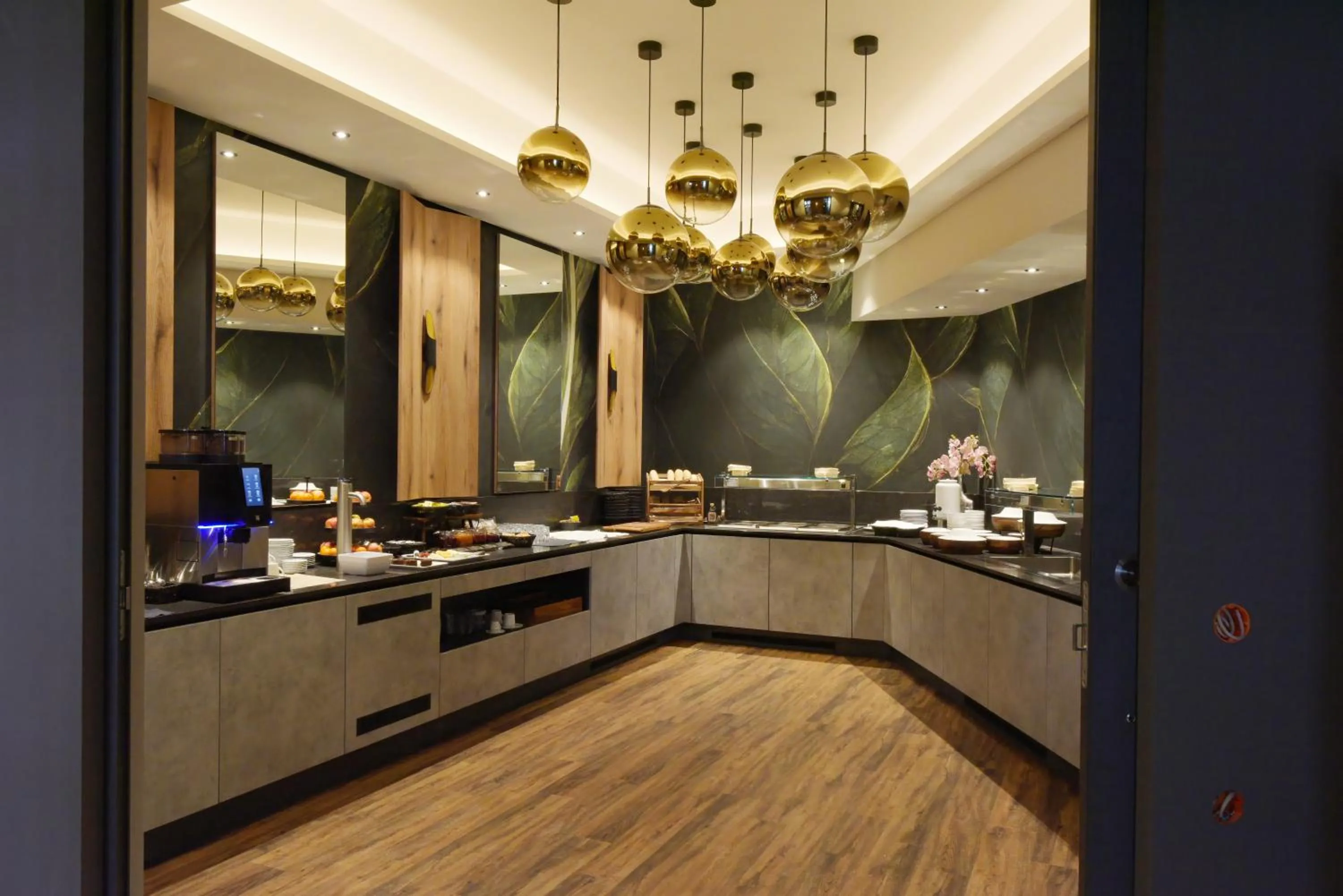 Breakfast in Hotel Demas München-Unterhaching