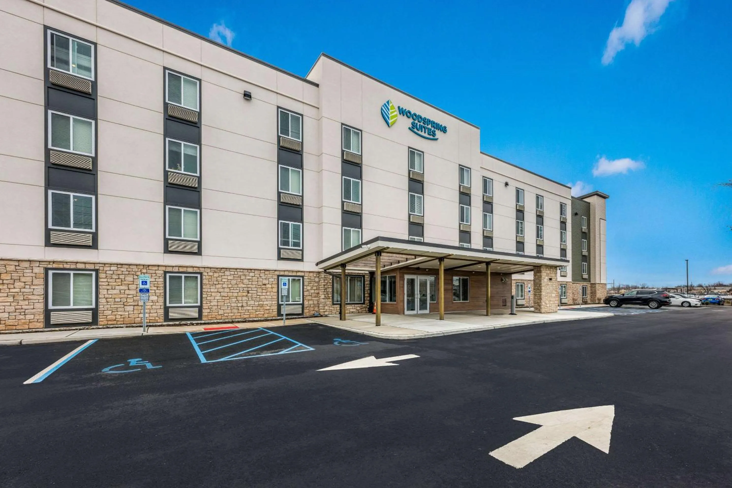 Property building in WoodSpring Suites Linden