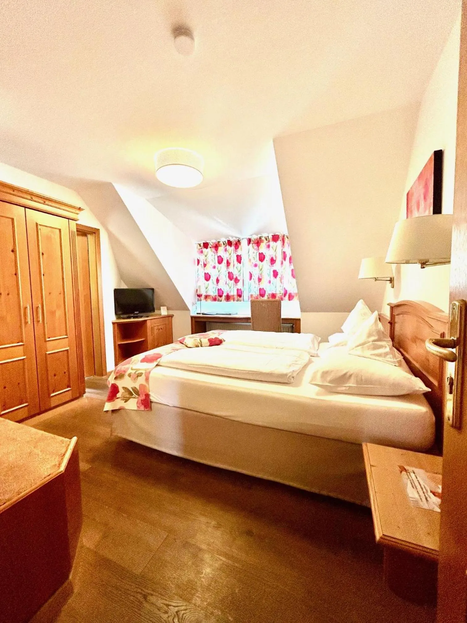 Bed in Hotel Fischerhaus