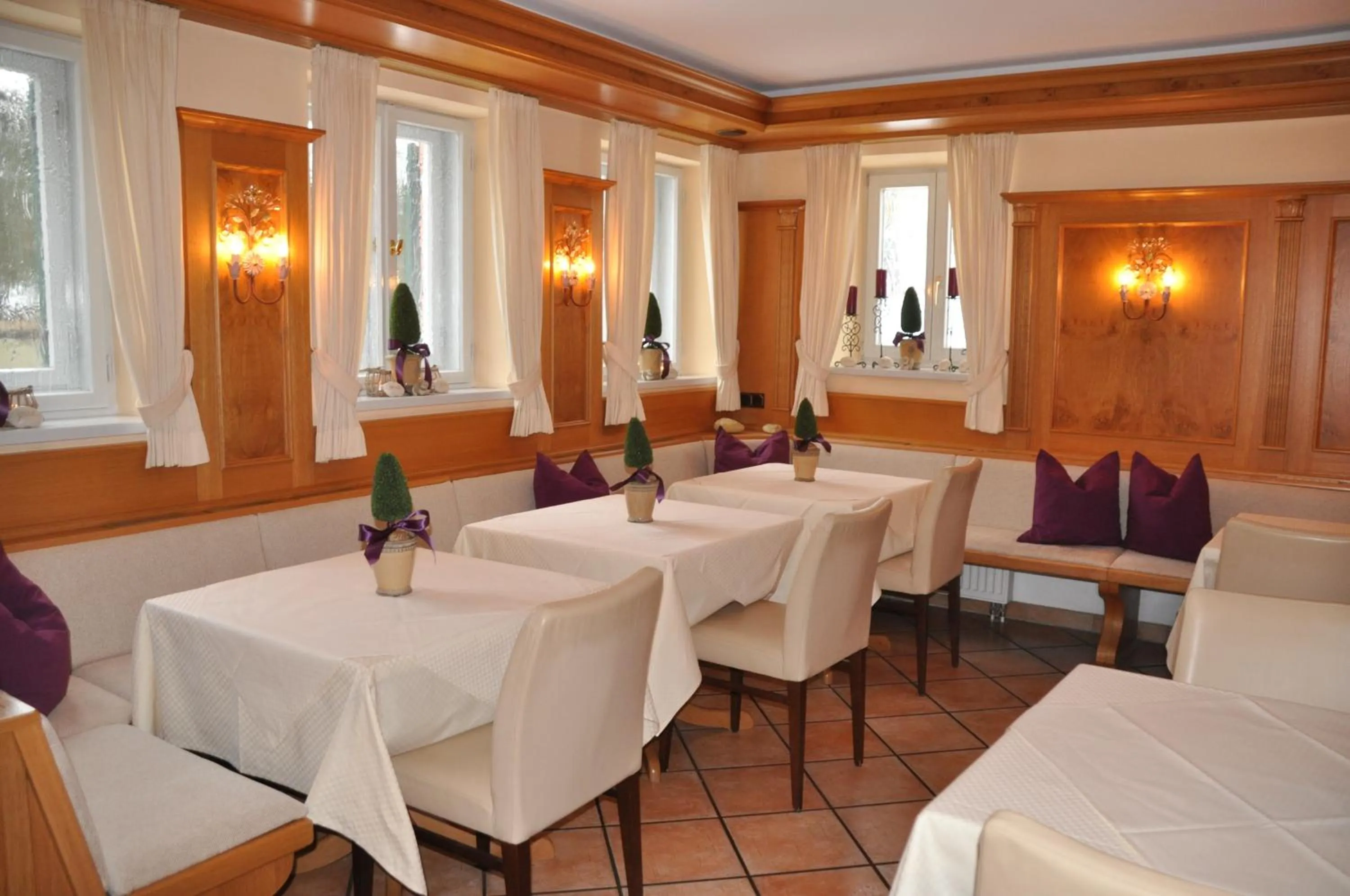 Restaurant/places to eat in Hotel Fischerhaus