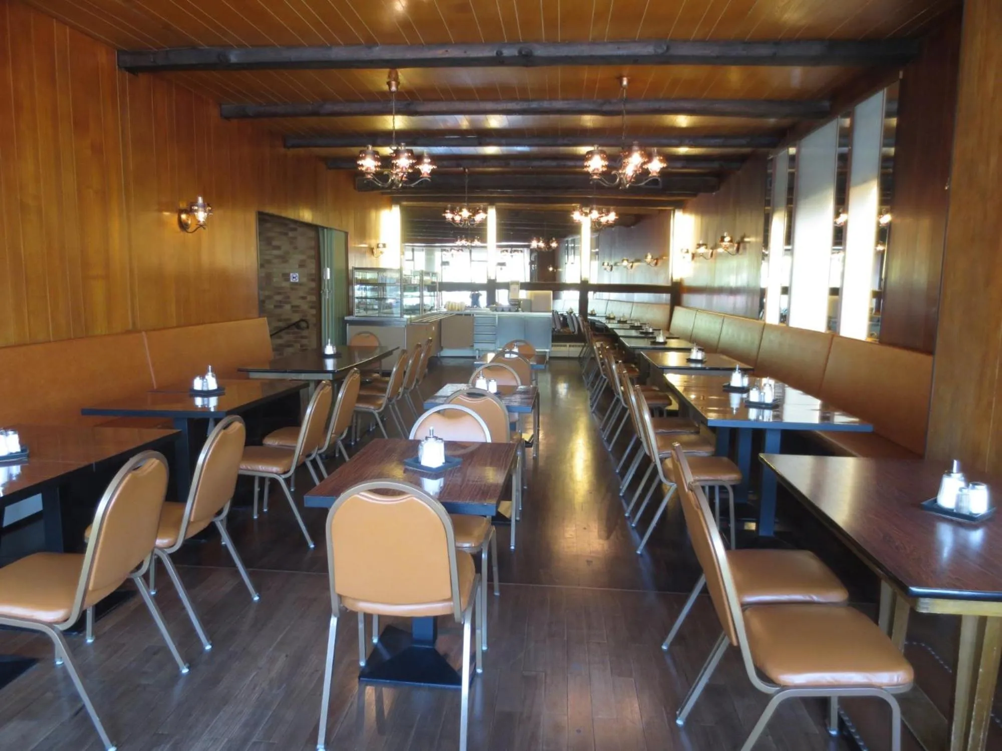 Restaurant/places to eat in Central-Hotel Tegel