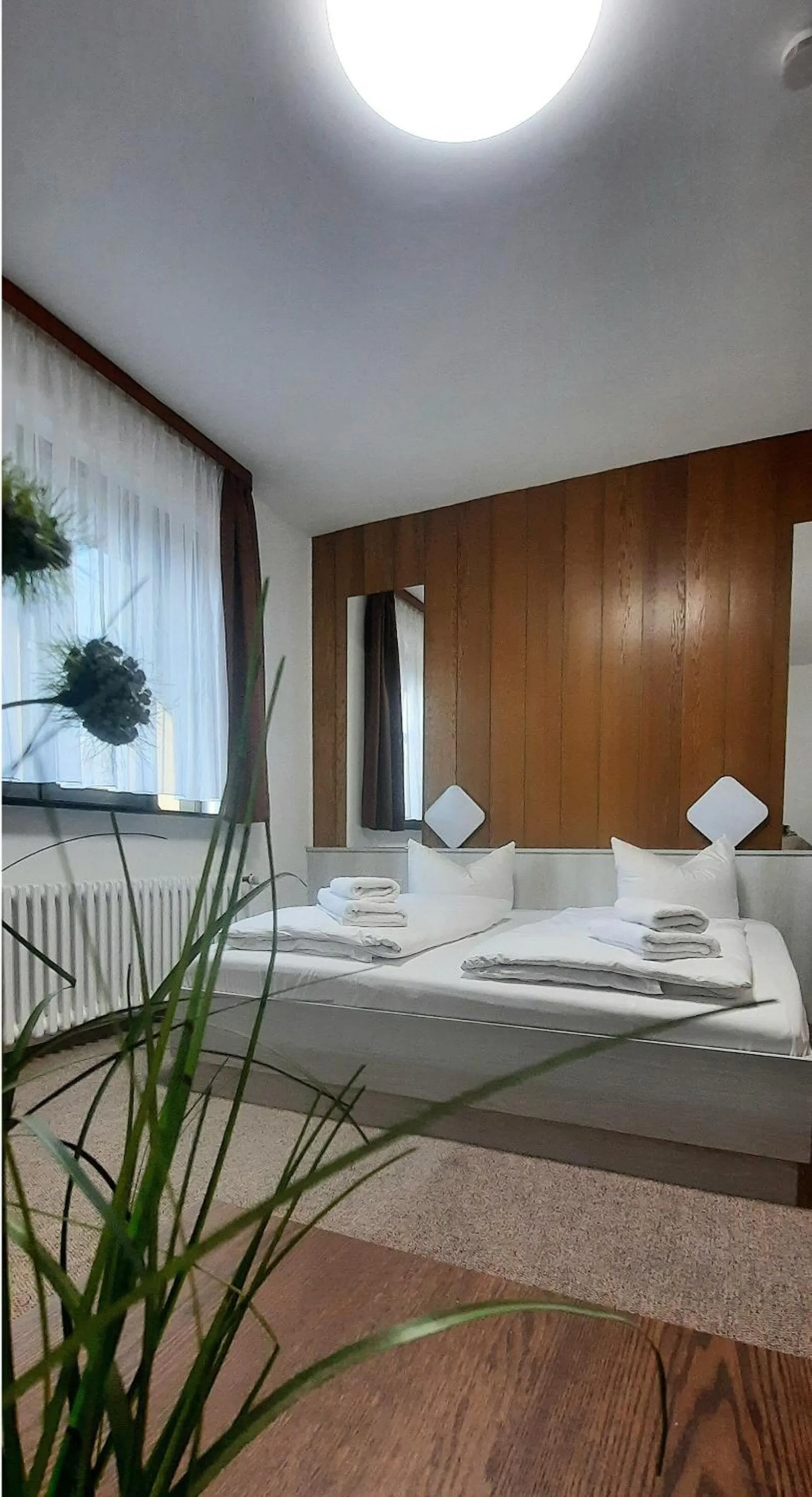 Photo of the whole room, Bed in Central-Hotel Tegel