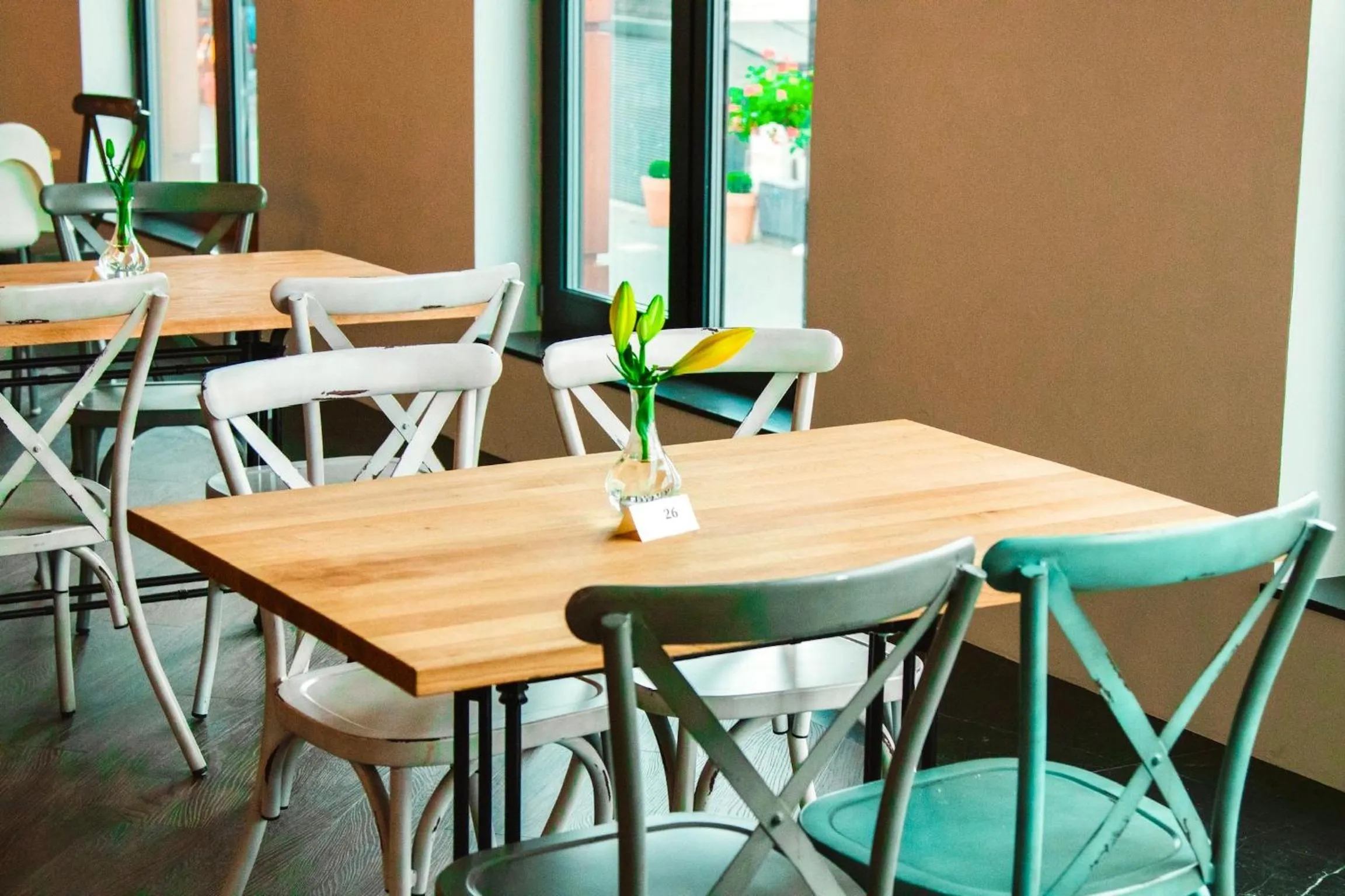 Restaurant/places to eat in AMBER PORT