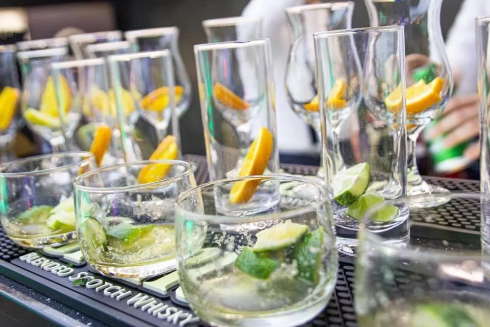 Restaurant/places to eat in AMBER PORT