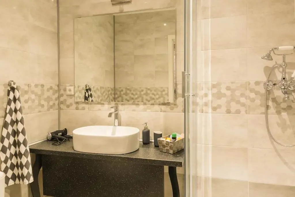 Shower in K&S Apartments