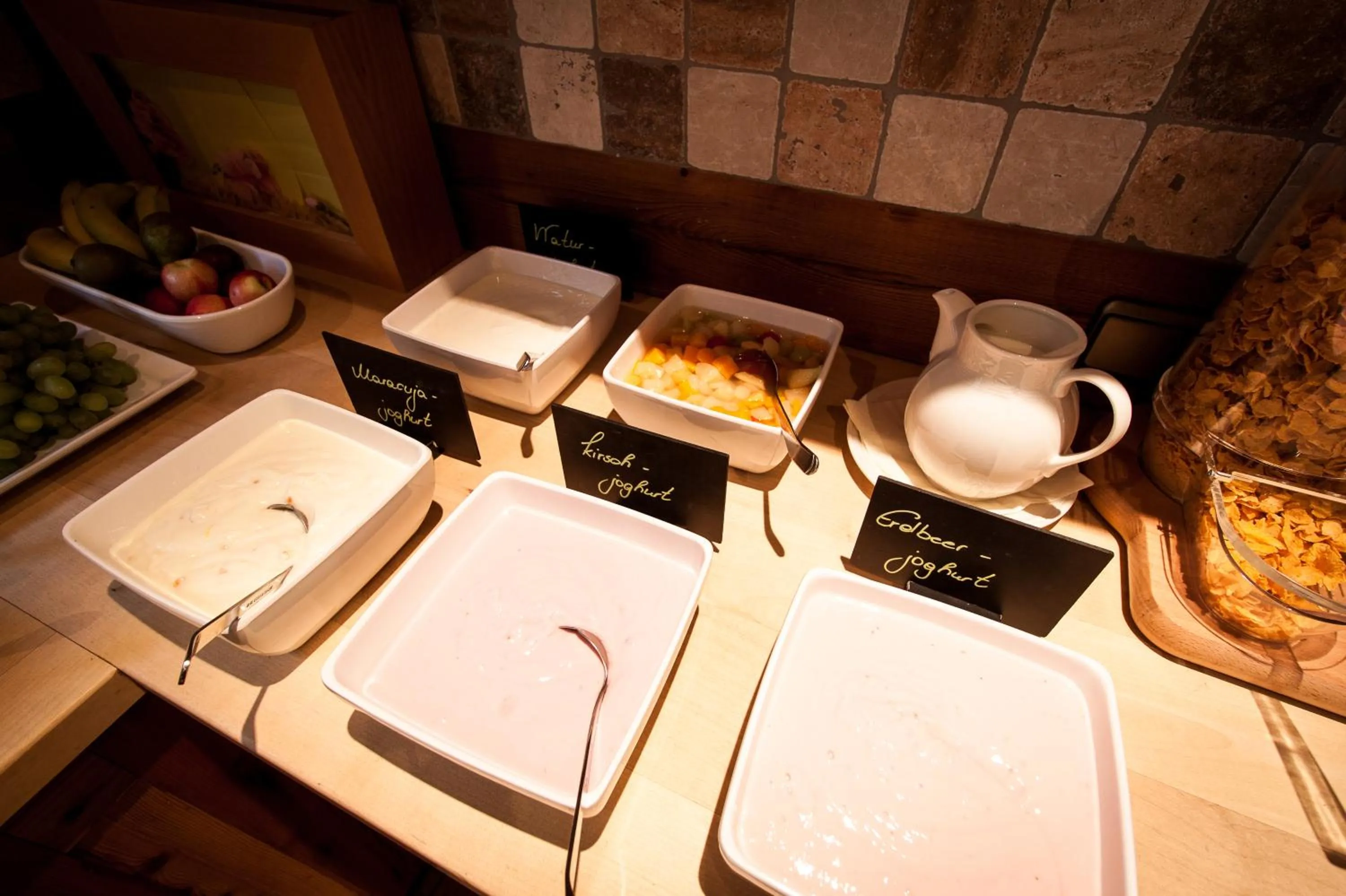 Buffet breakfast in Amselgrundschlösschen