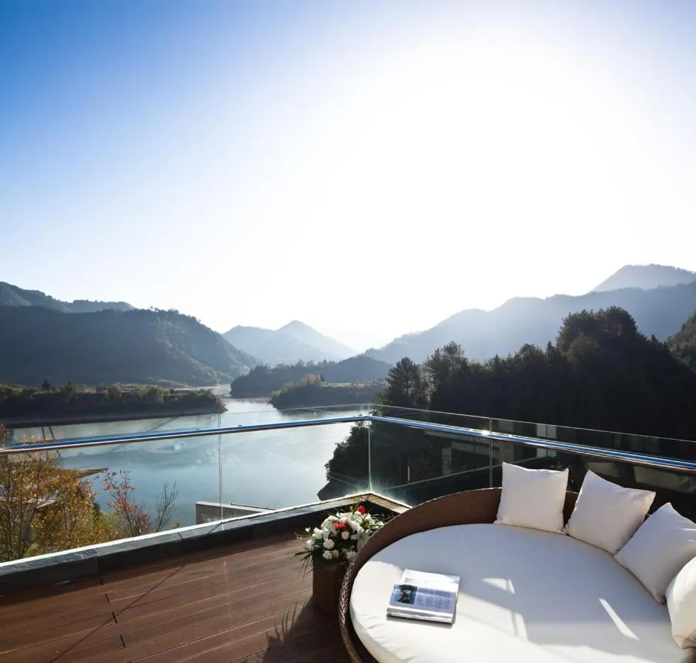 Nearby landmark in Huangshan Demaotang Hotel