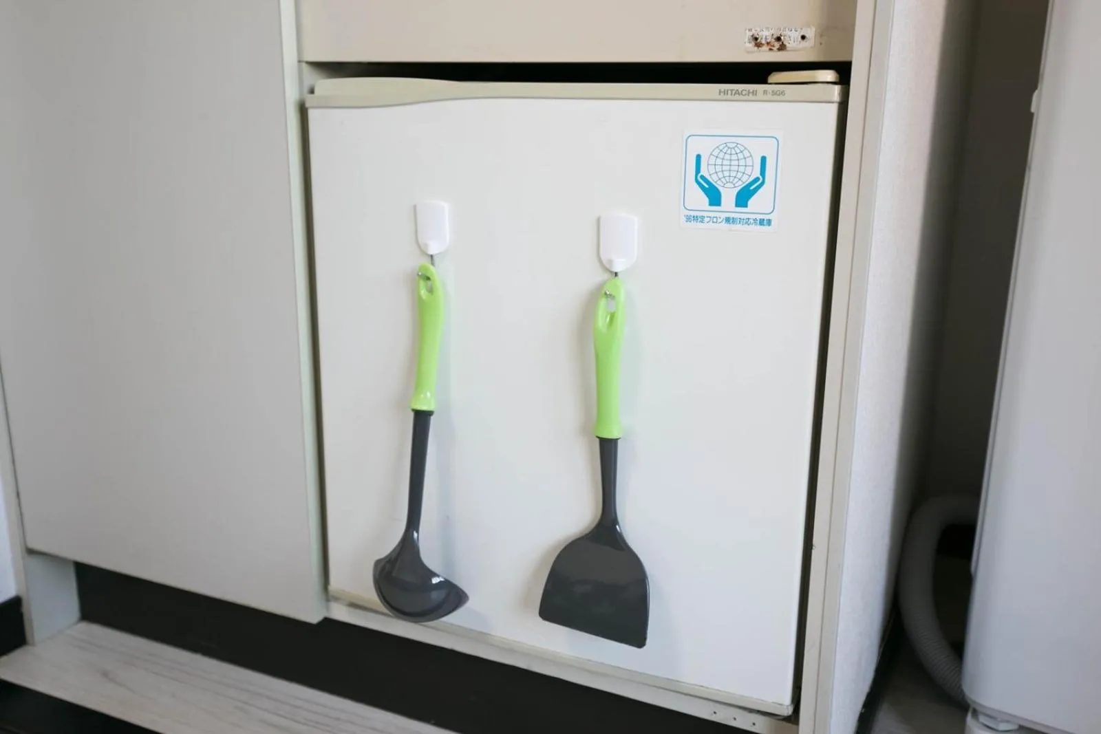 Kitchen or kitchenette in SUMIYOSHI APARTMENT Hotel 住吉アパートメントホテル