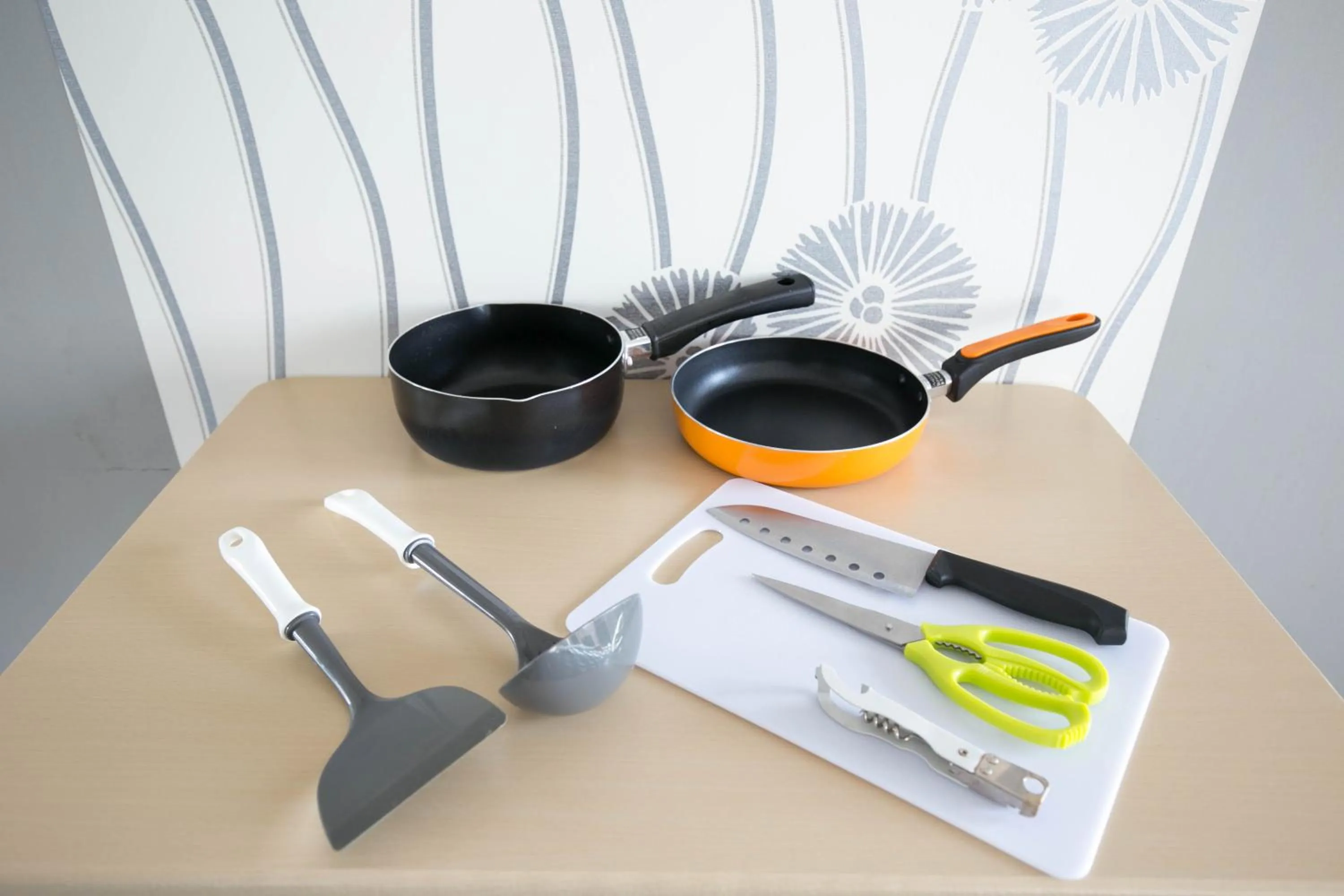 Kitchen or kitchenette in SUMIYOSHI APARTMENT Hotel 住吉アパートメントホテル