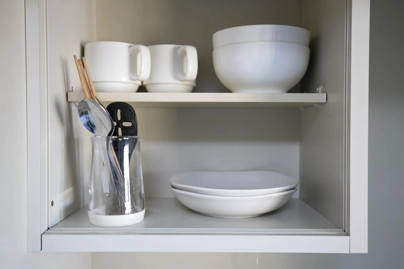 Kitchen or kitchenette in SUMIYOSHI APARTMENT Hotel 住吉アパートメントホテル