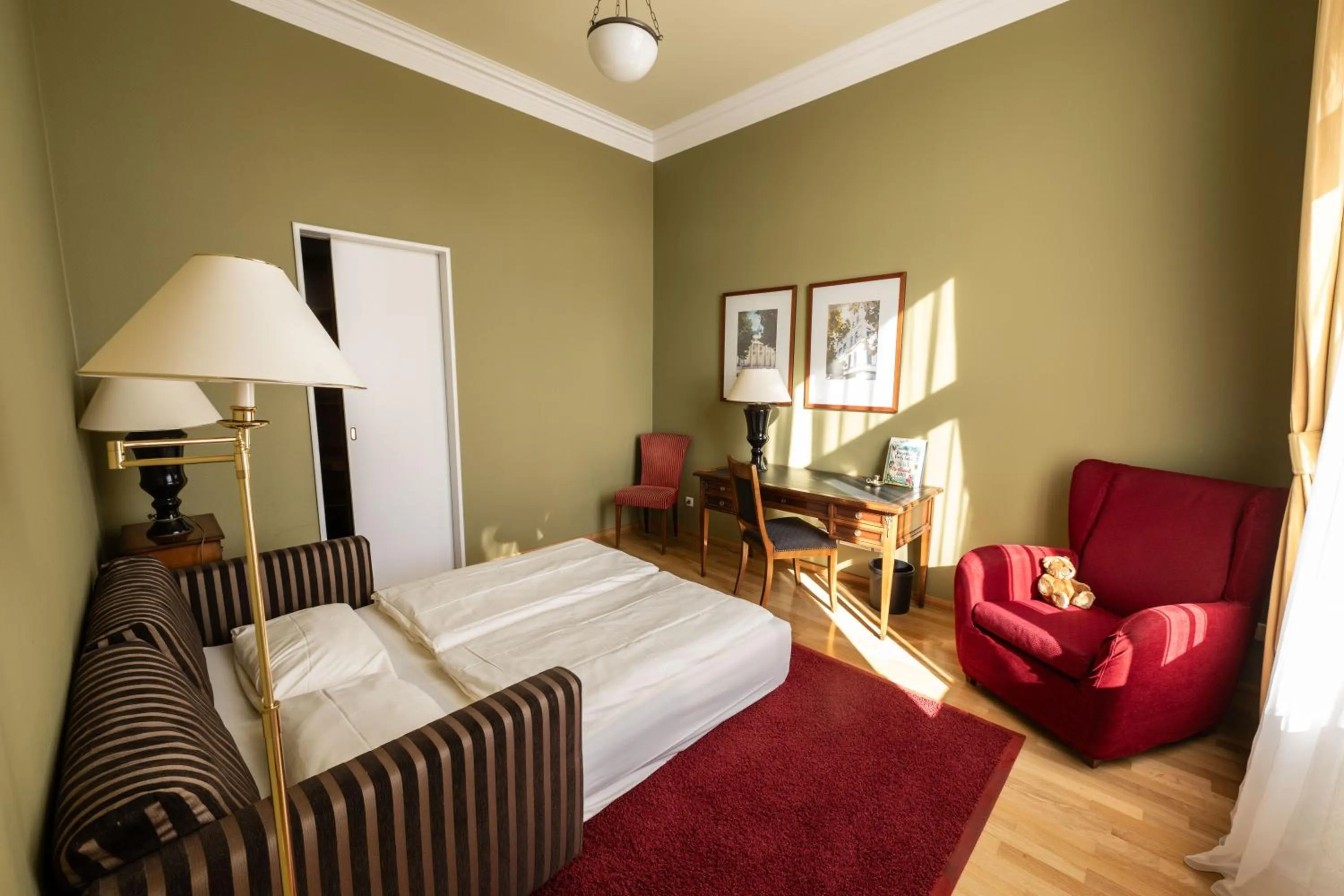 Bed in Louisa's Place