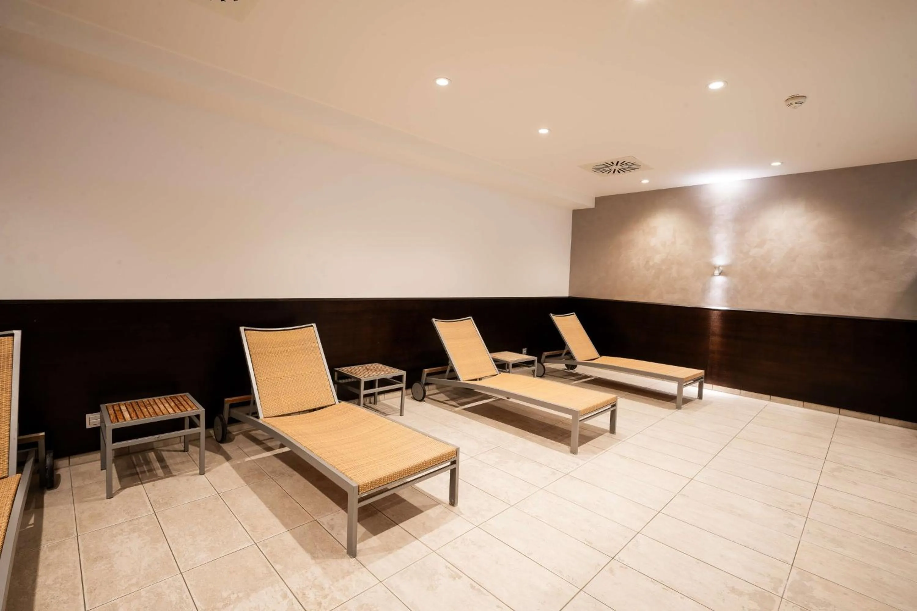 Fitness centre/facilities in Radisson Blu Conference Hotel, Düsseldorf